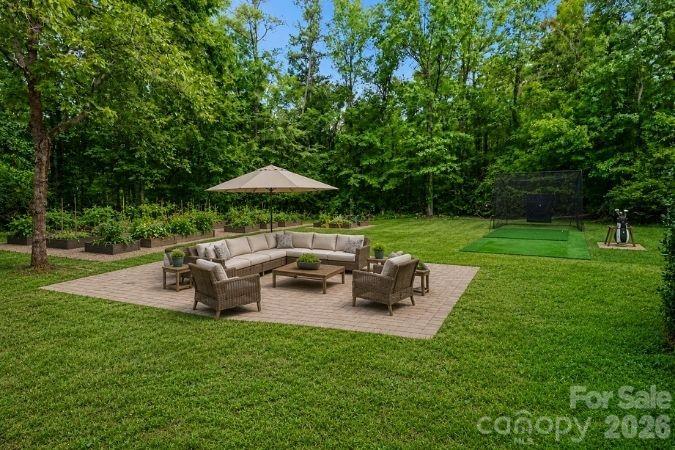 2208 Pinebrook Circle — Charlotte