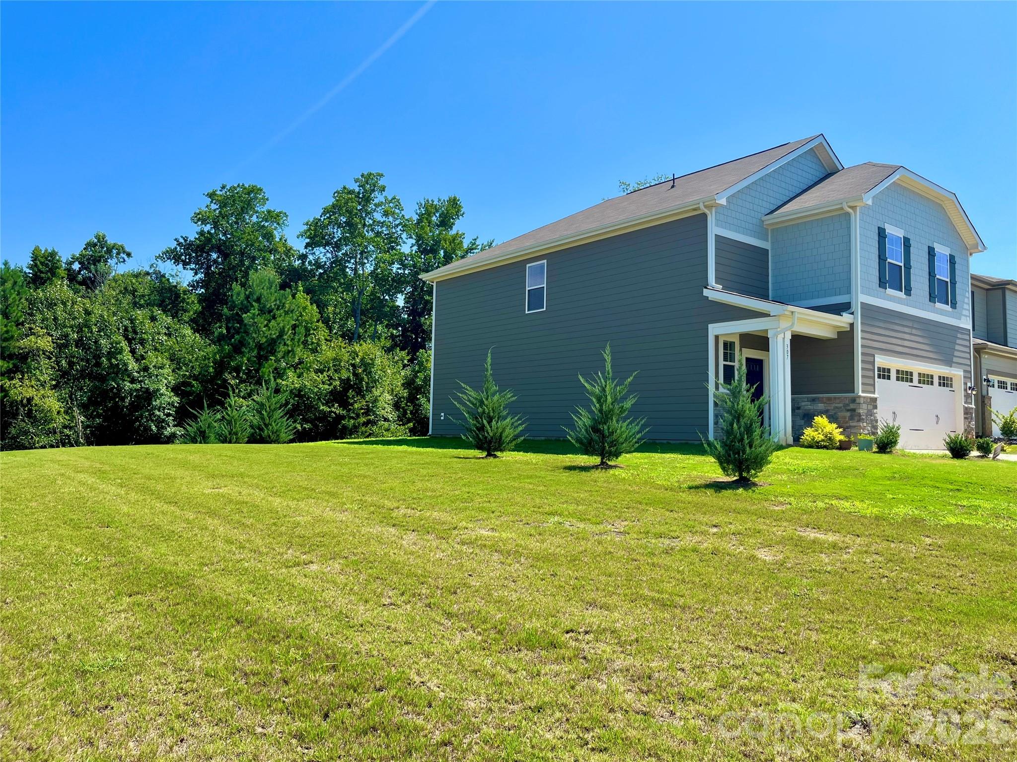 307 Bezelle Avenue — York