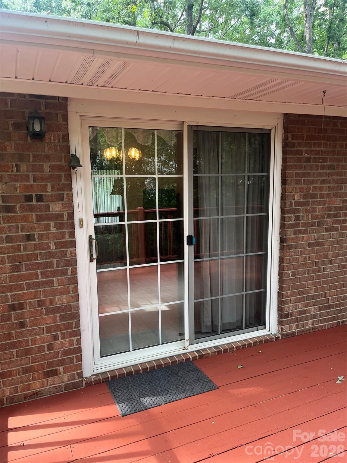 511 Crestview Drive — Albemarle