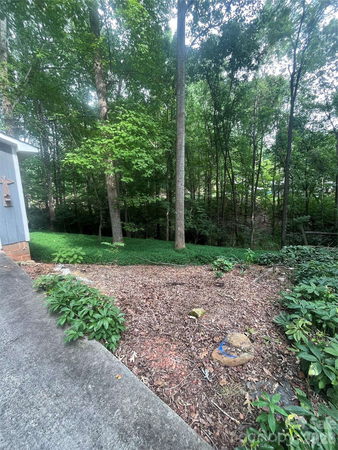 511 Crestview Drive — Albemarle