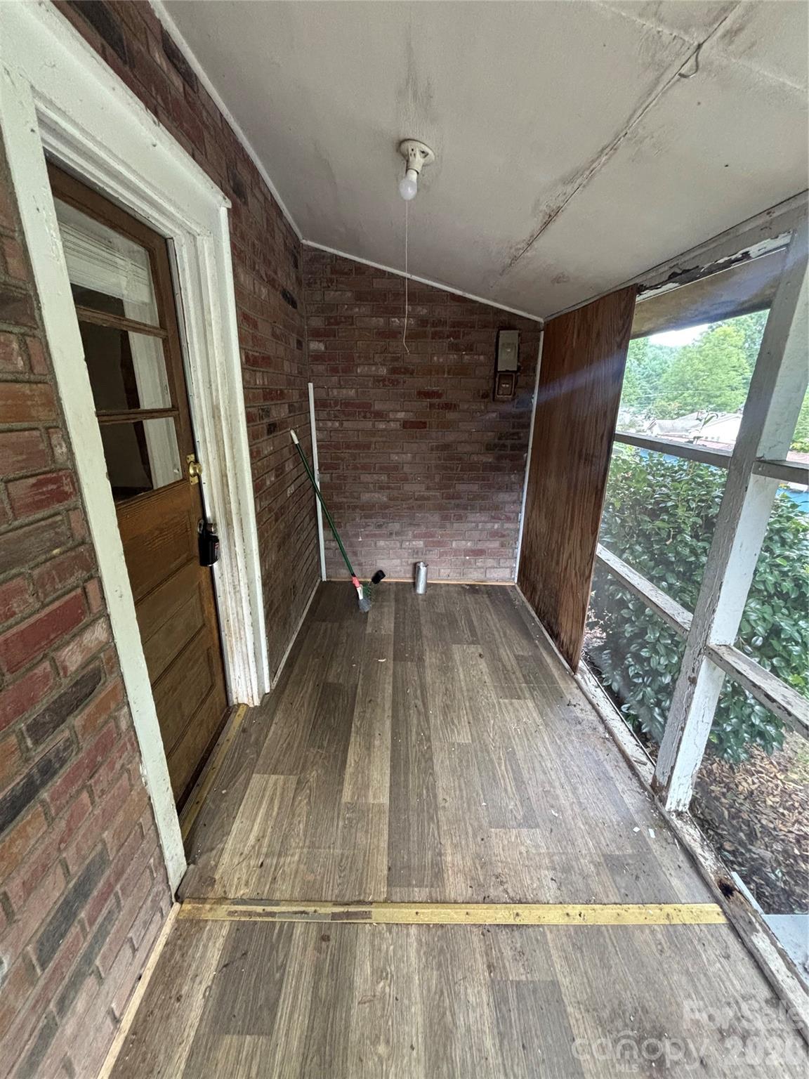 40 Beaver Street — Tryon