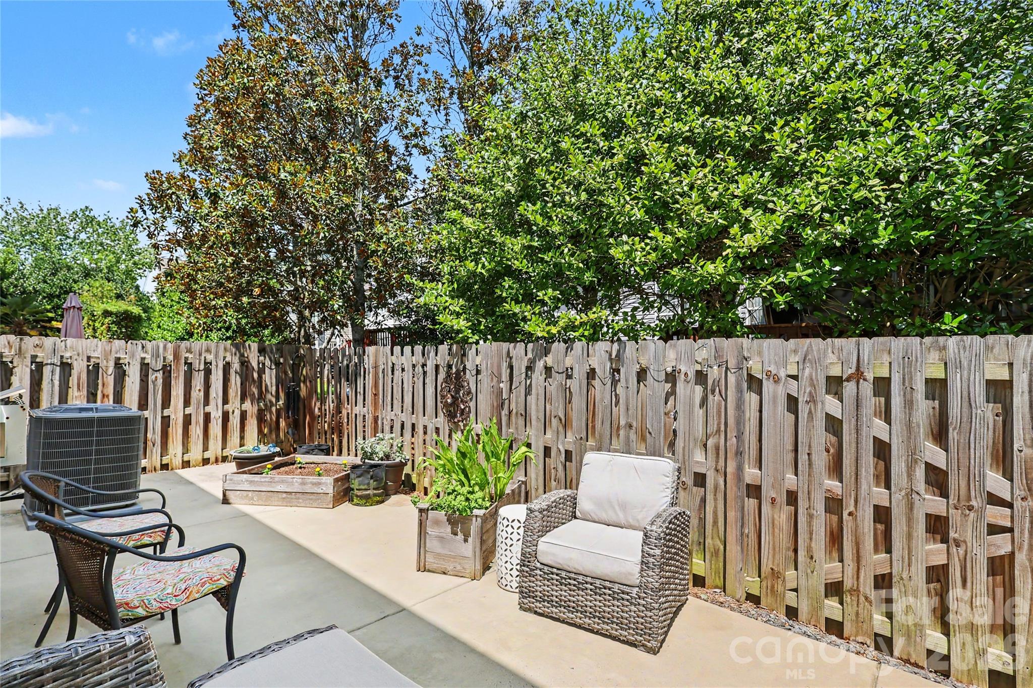 15117 Northsprings Drive — Charlotte