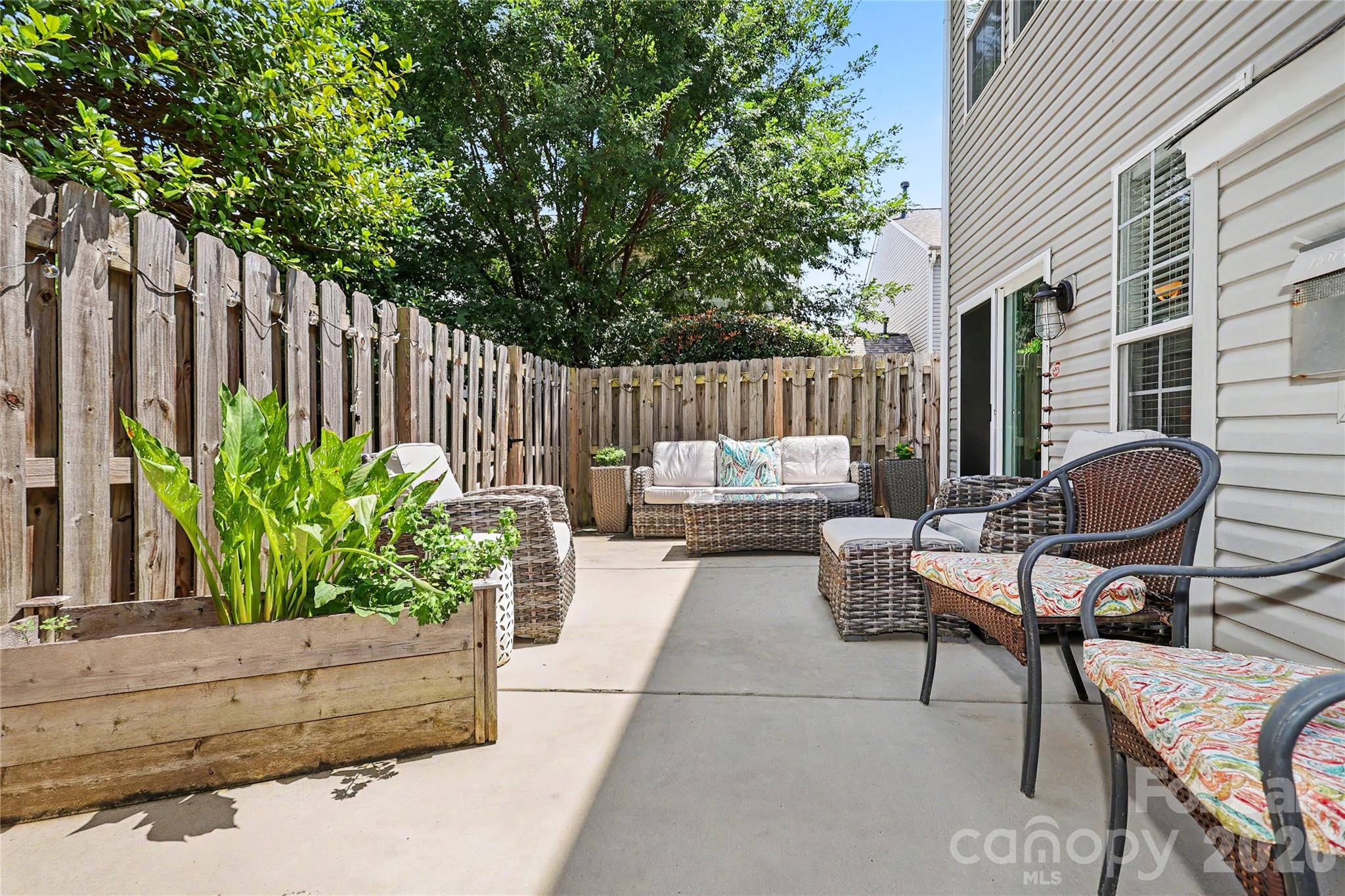 15117 Northsprings Drive — Charlotte