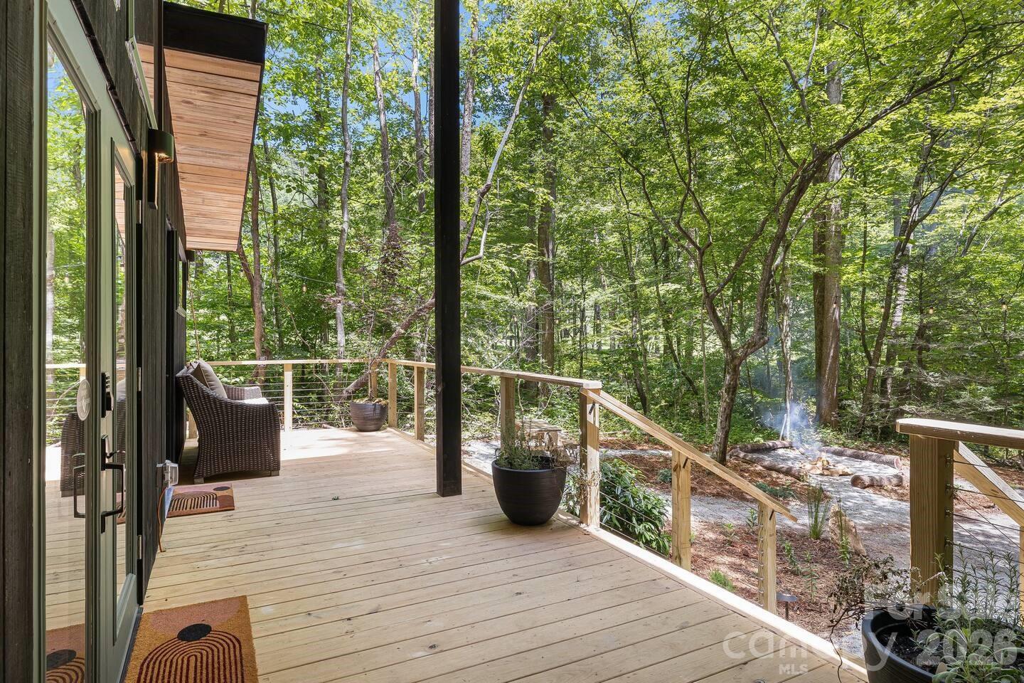 317 Twinbrook Lane — Maggie Valley