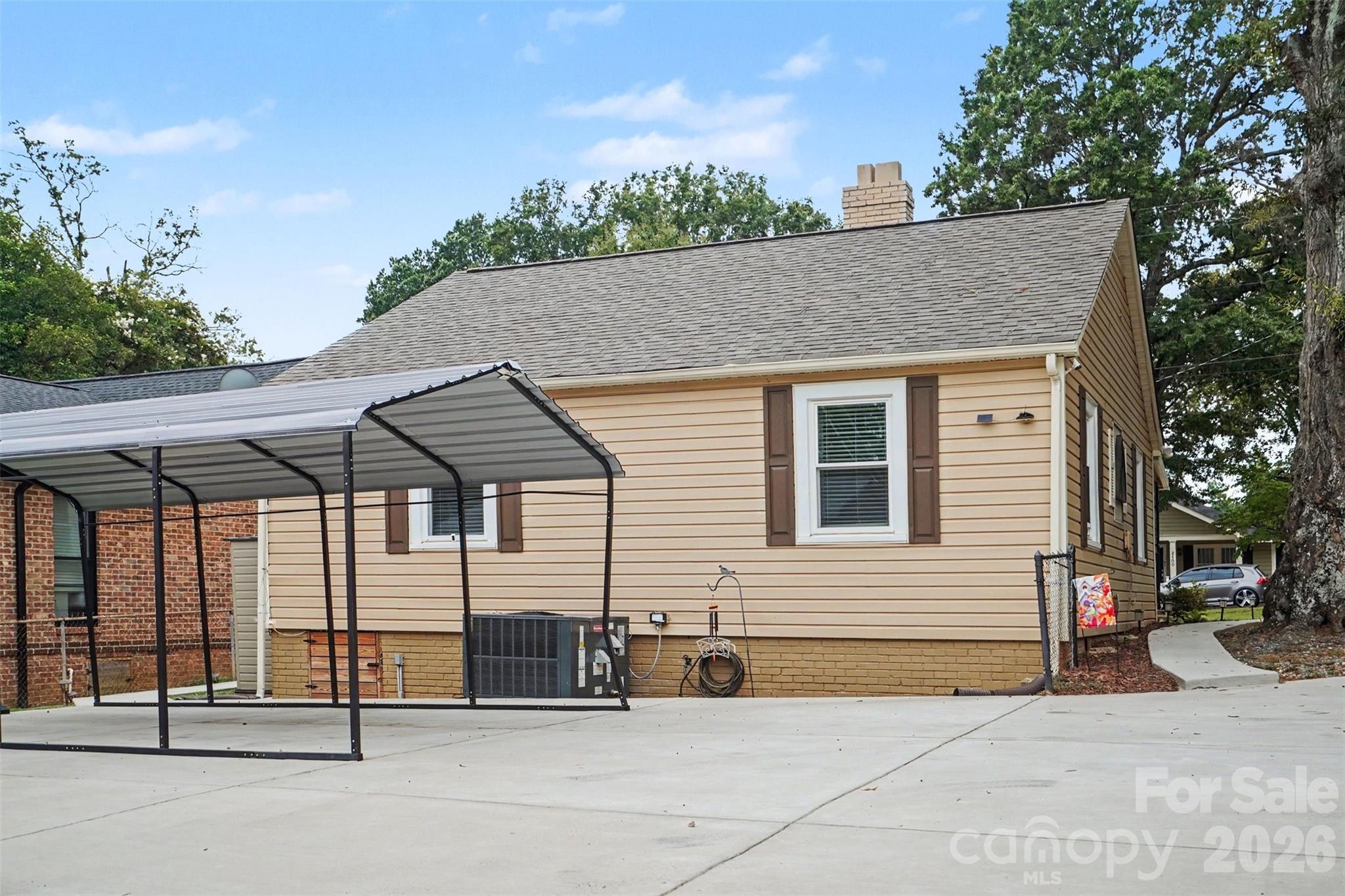 2101 Highland Street — Charlotte