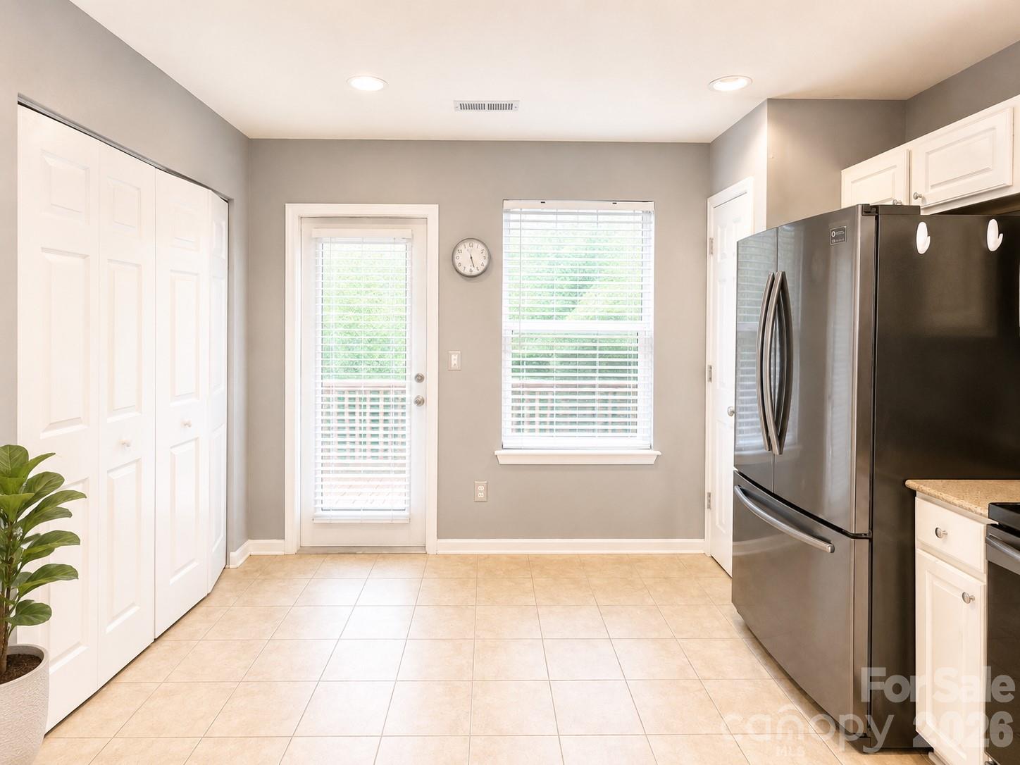 8946 Meadowmont View Drive — Charlotte
