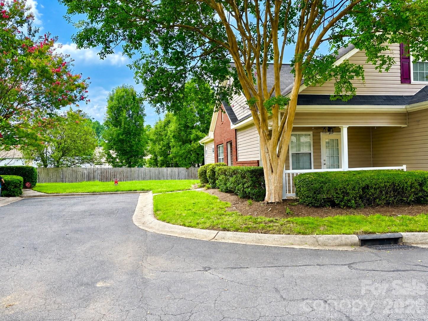 8946 Meadowmont View Drive — Charlotte