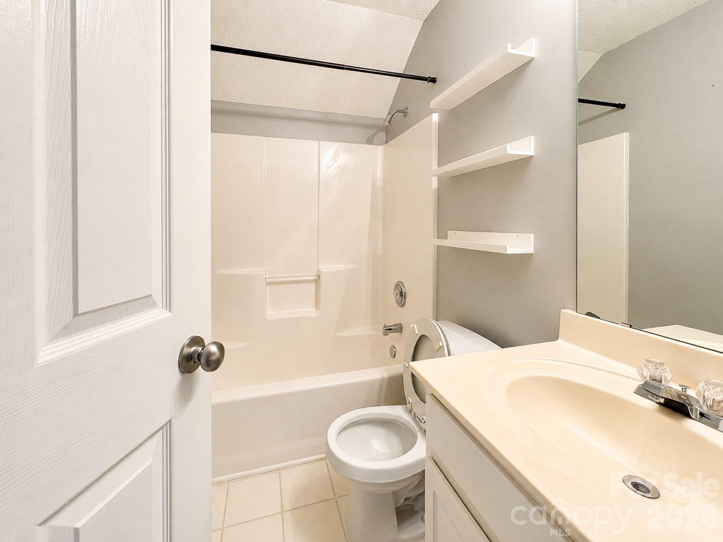 8946 Meadowmont View Drive — Charlotte