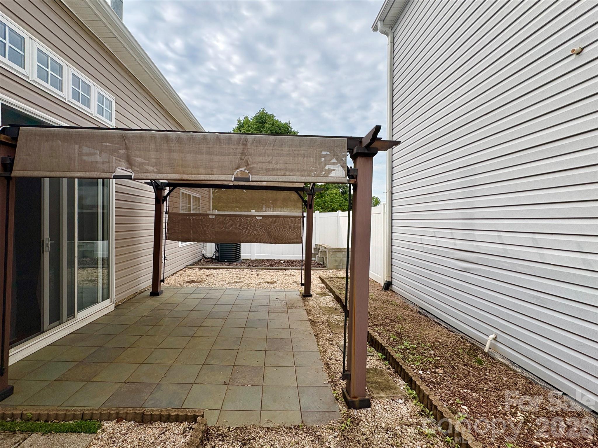 8946 Meadowmont View Drive — Charlotte