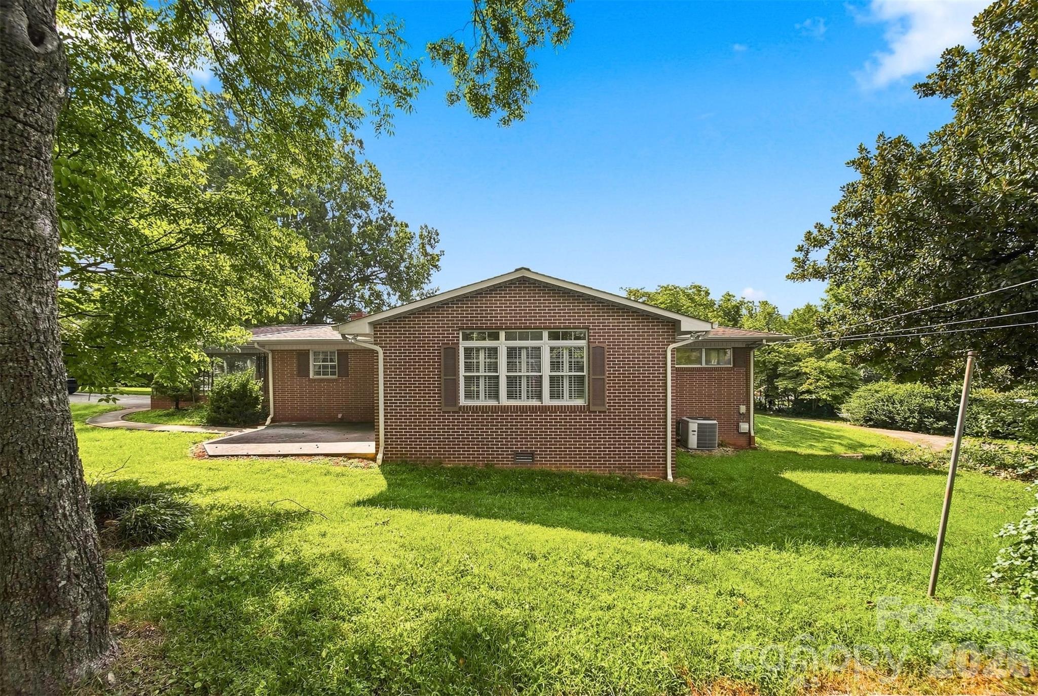 434 Mountain View Drive — Morganton