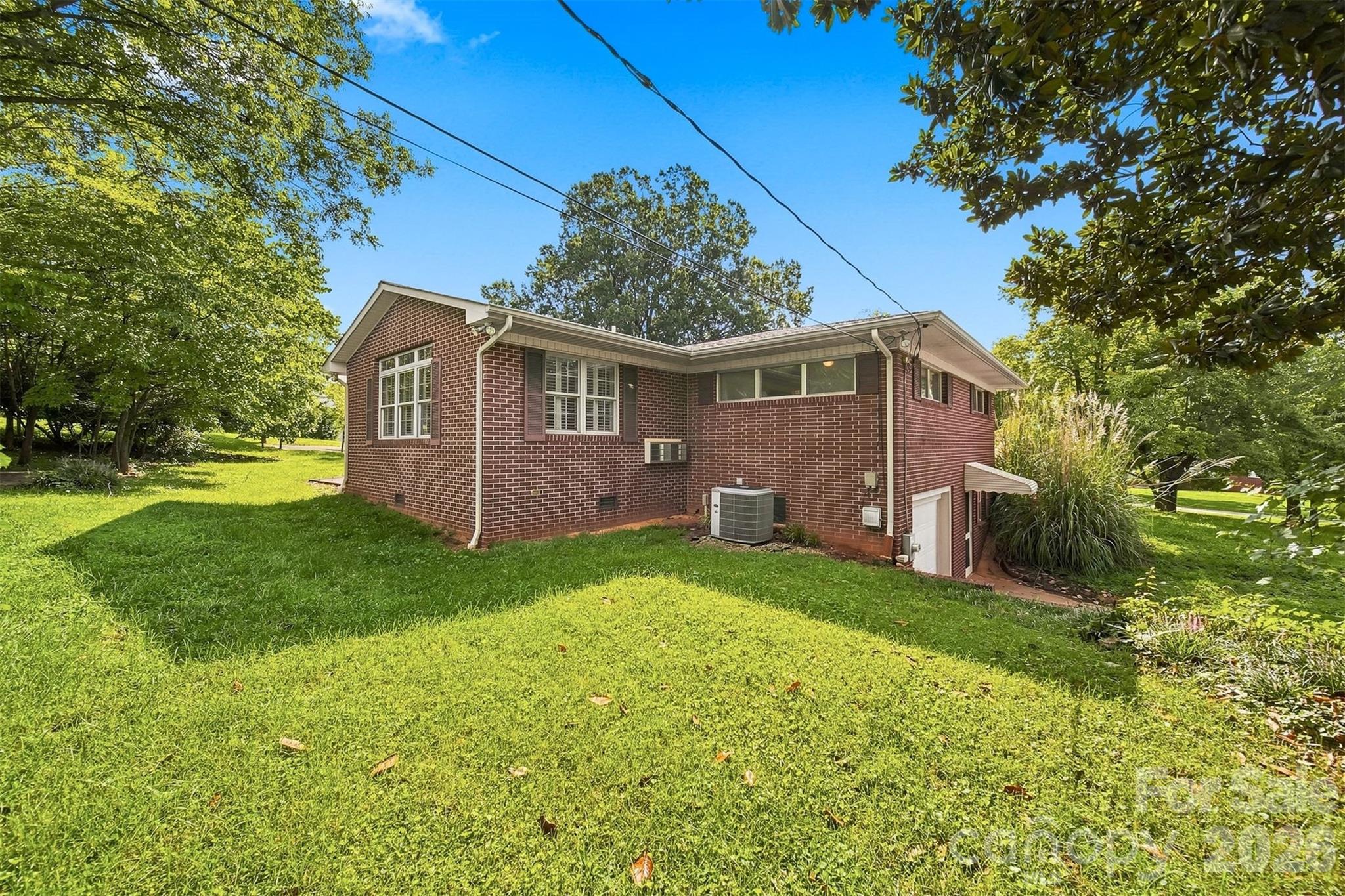 434 Mountain View Drive — Morganton
