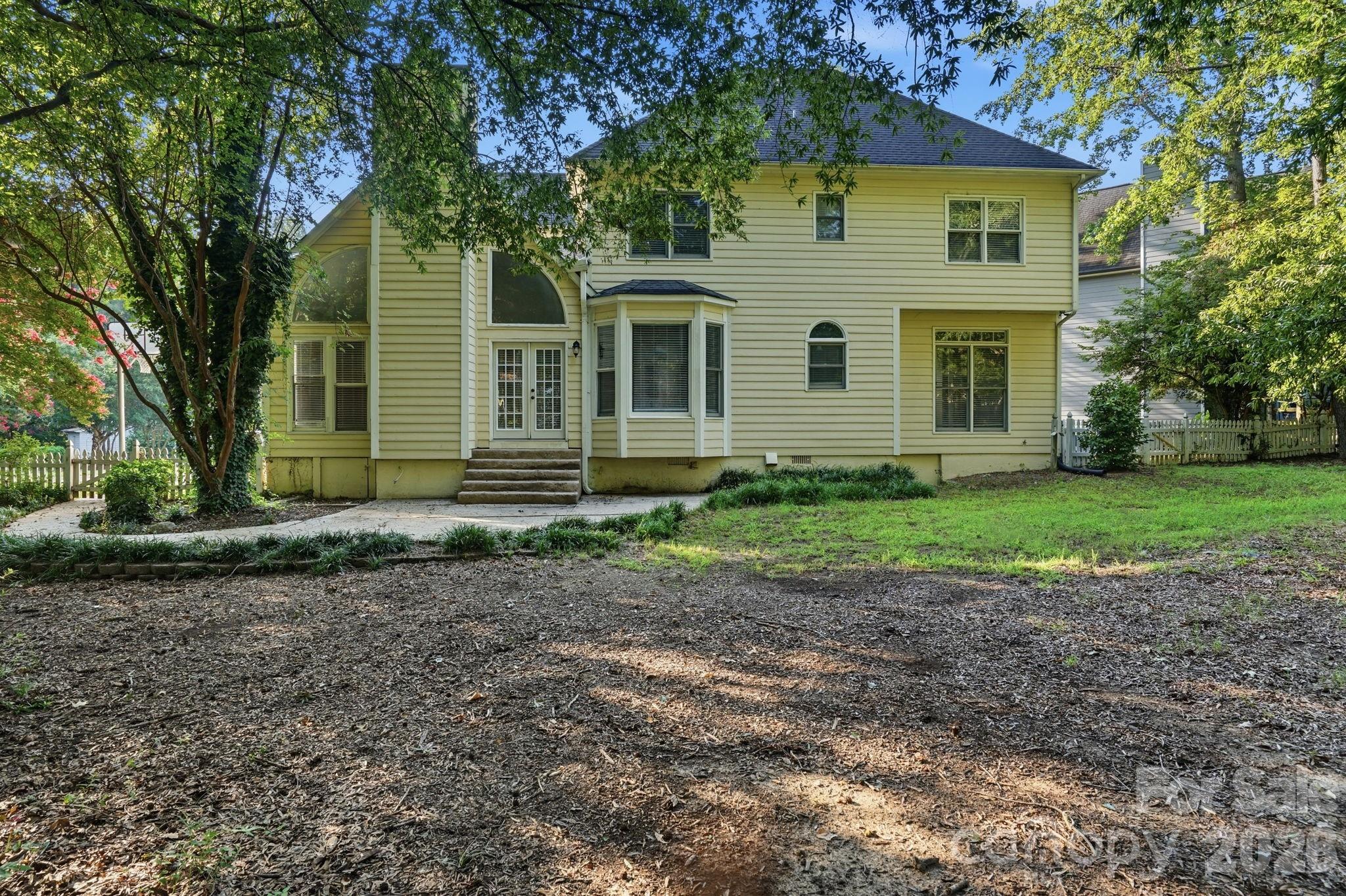1321 Hillshire Meadow Drive — Matthews