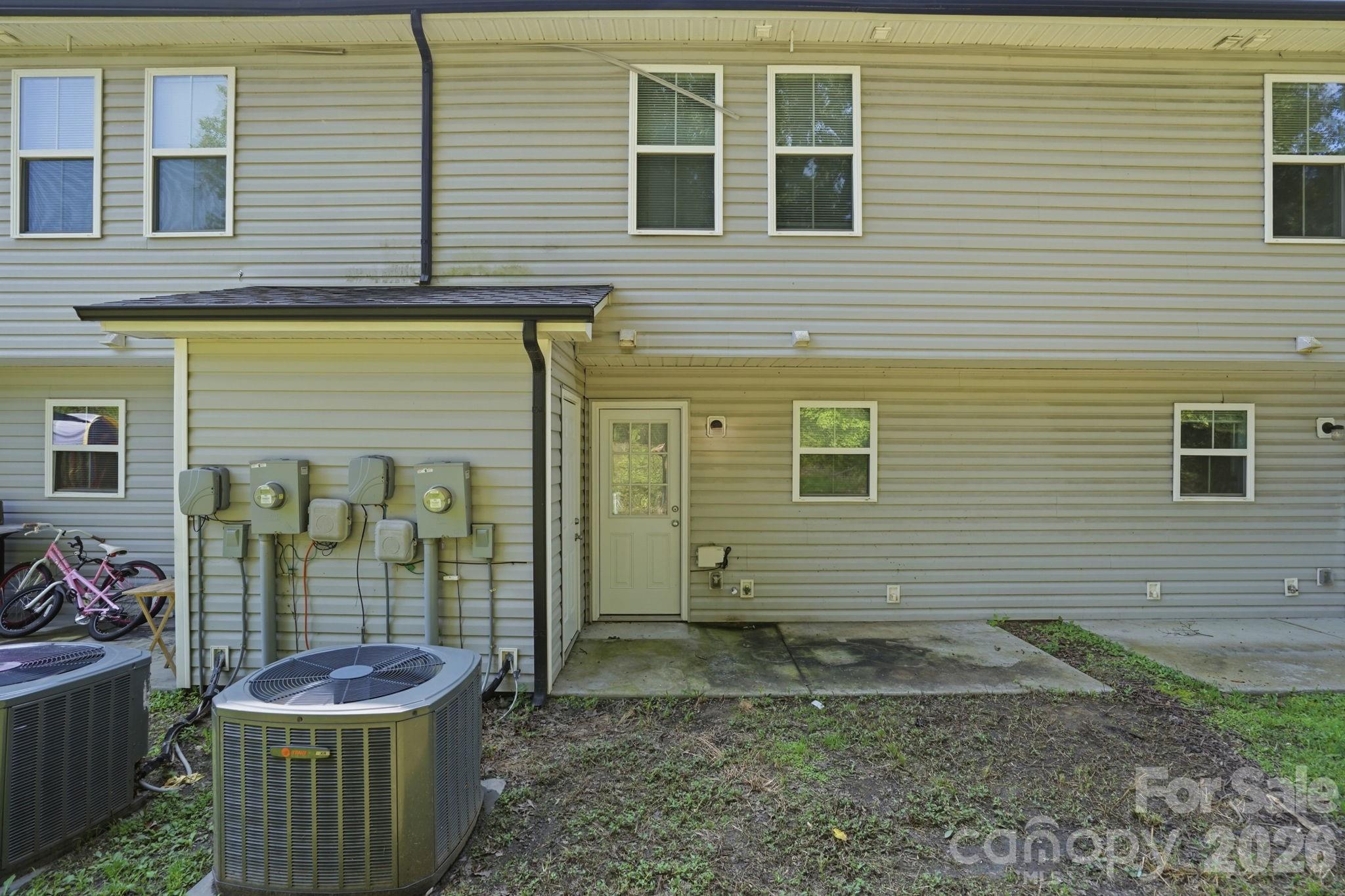 155 Mckinnon Avenue NE — Concord