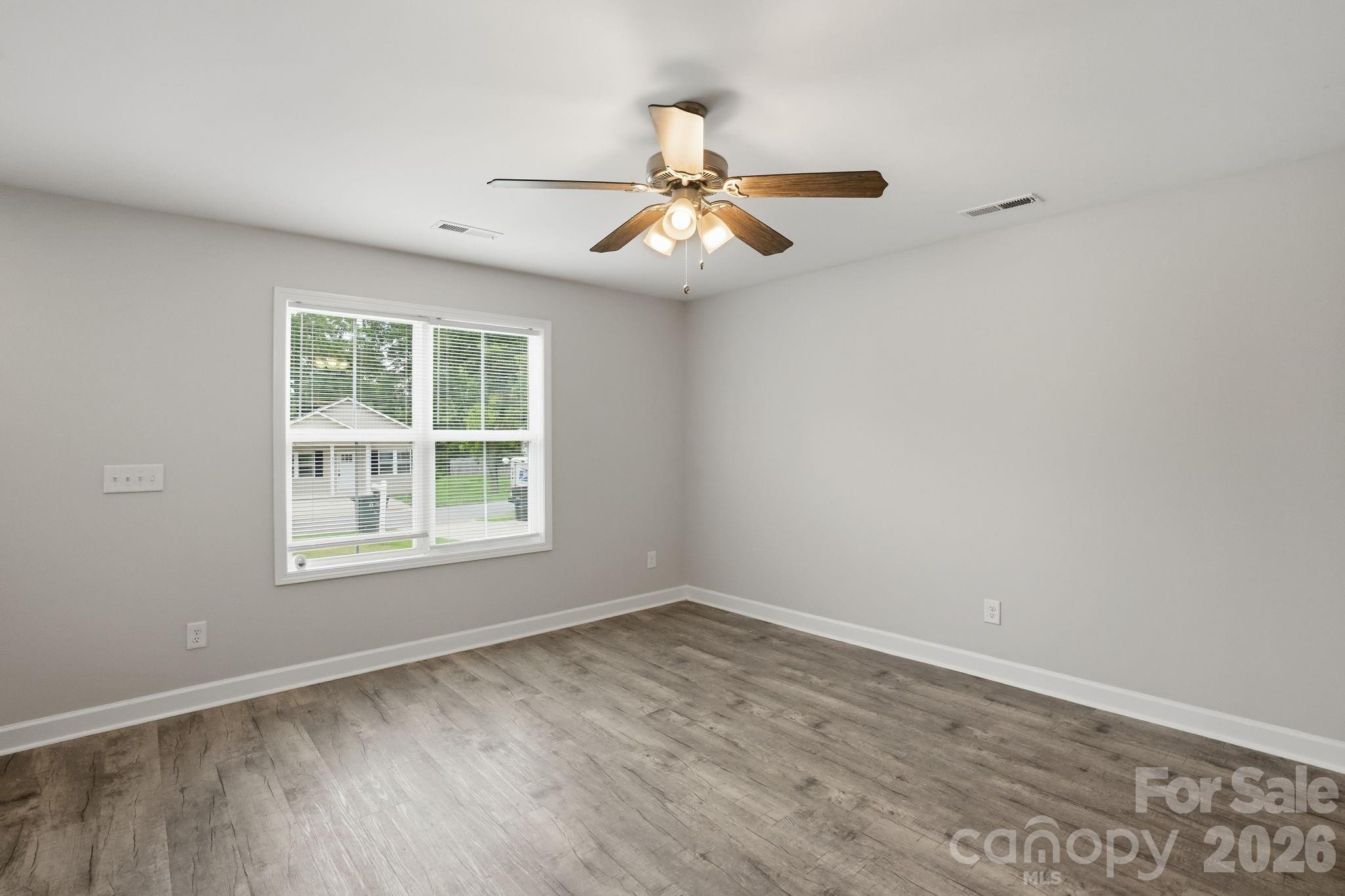 235 Brook Avenue SE — Concord