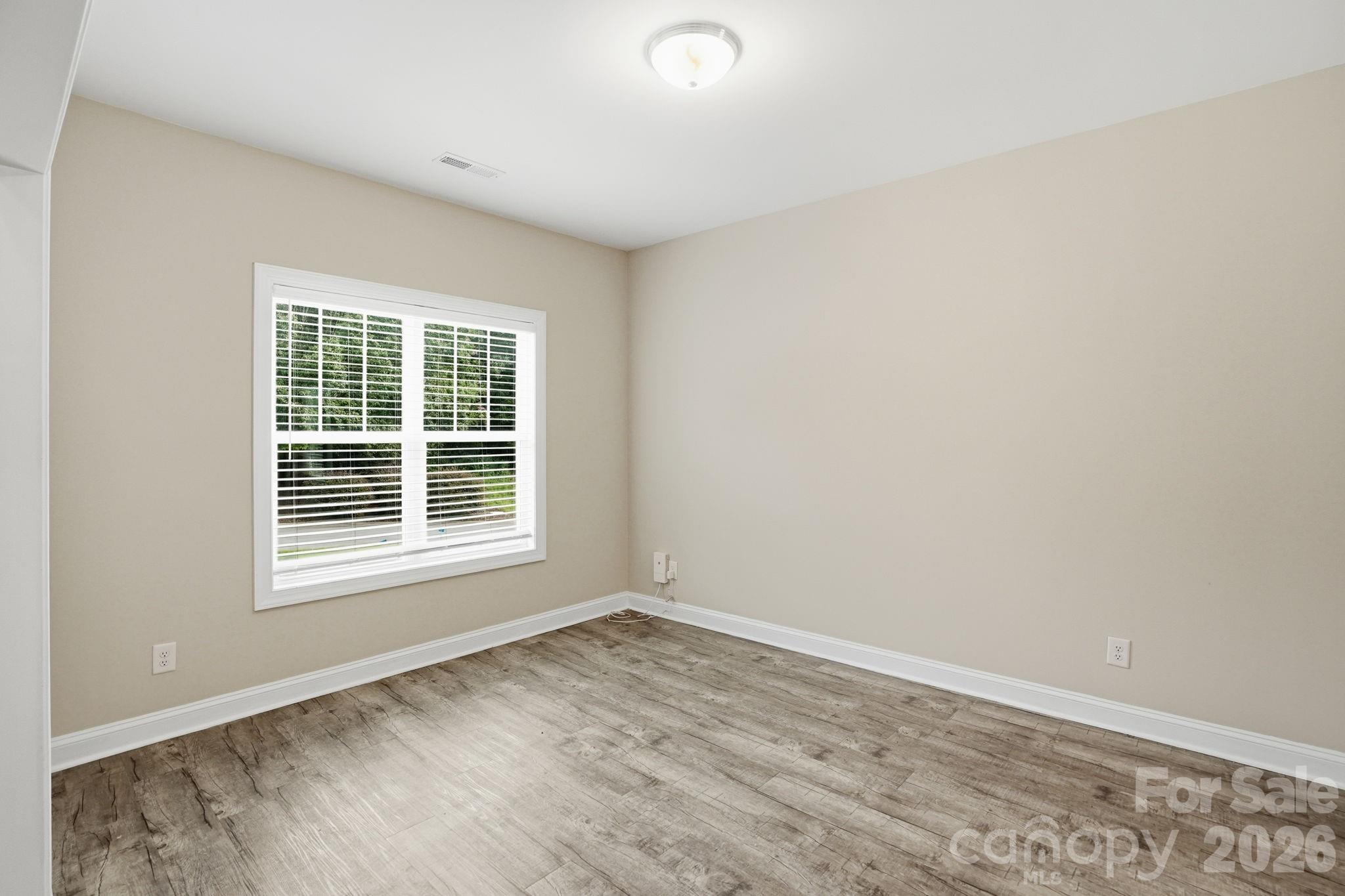 235 Brook Avenue SE — Concord