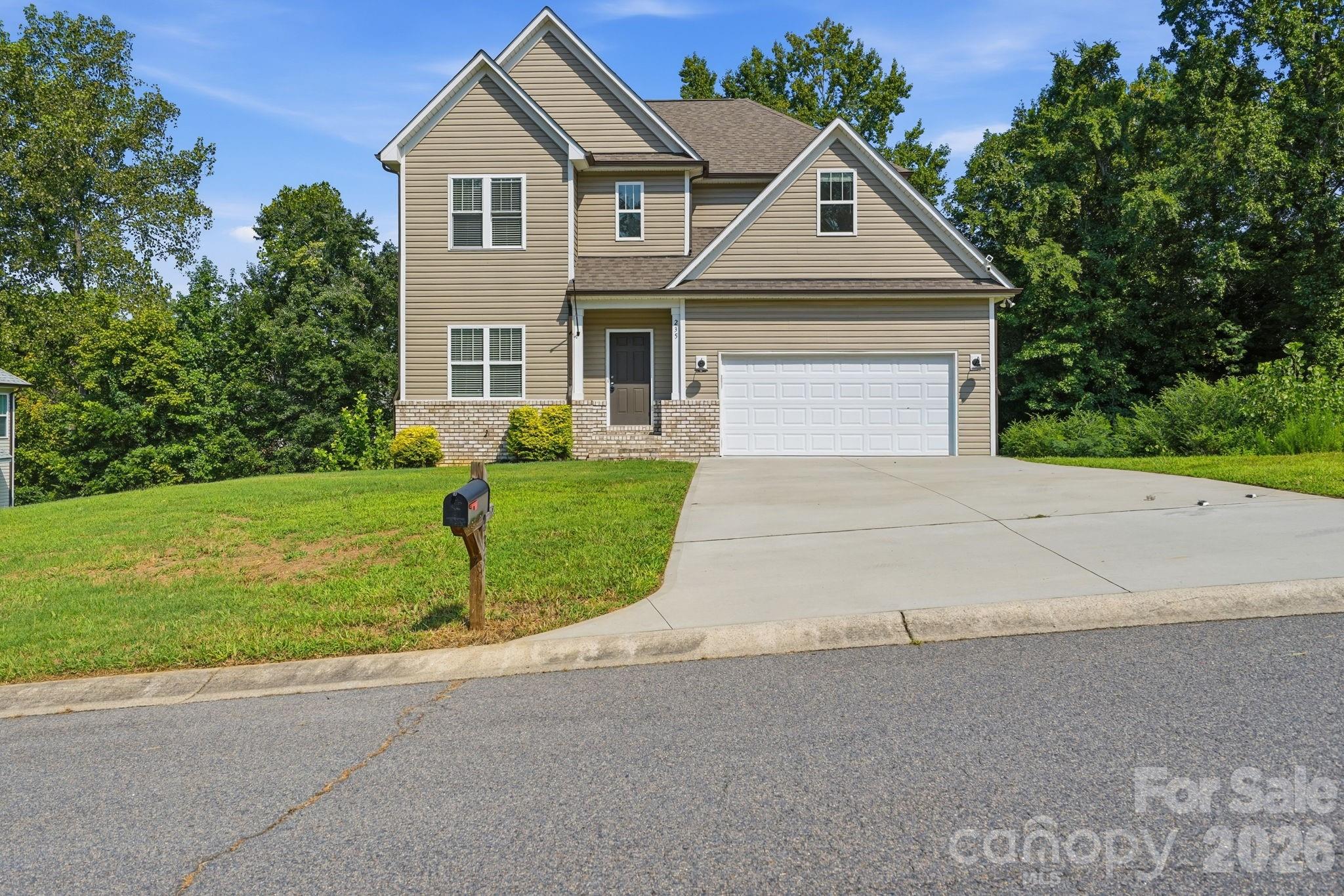 235 Brook Avenue SE — Concord