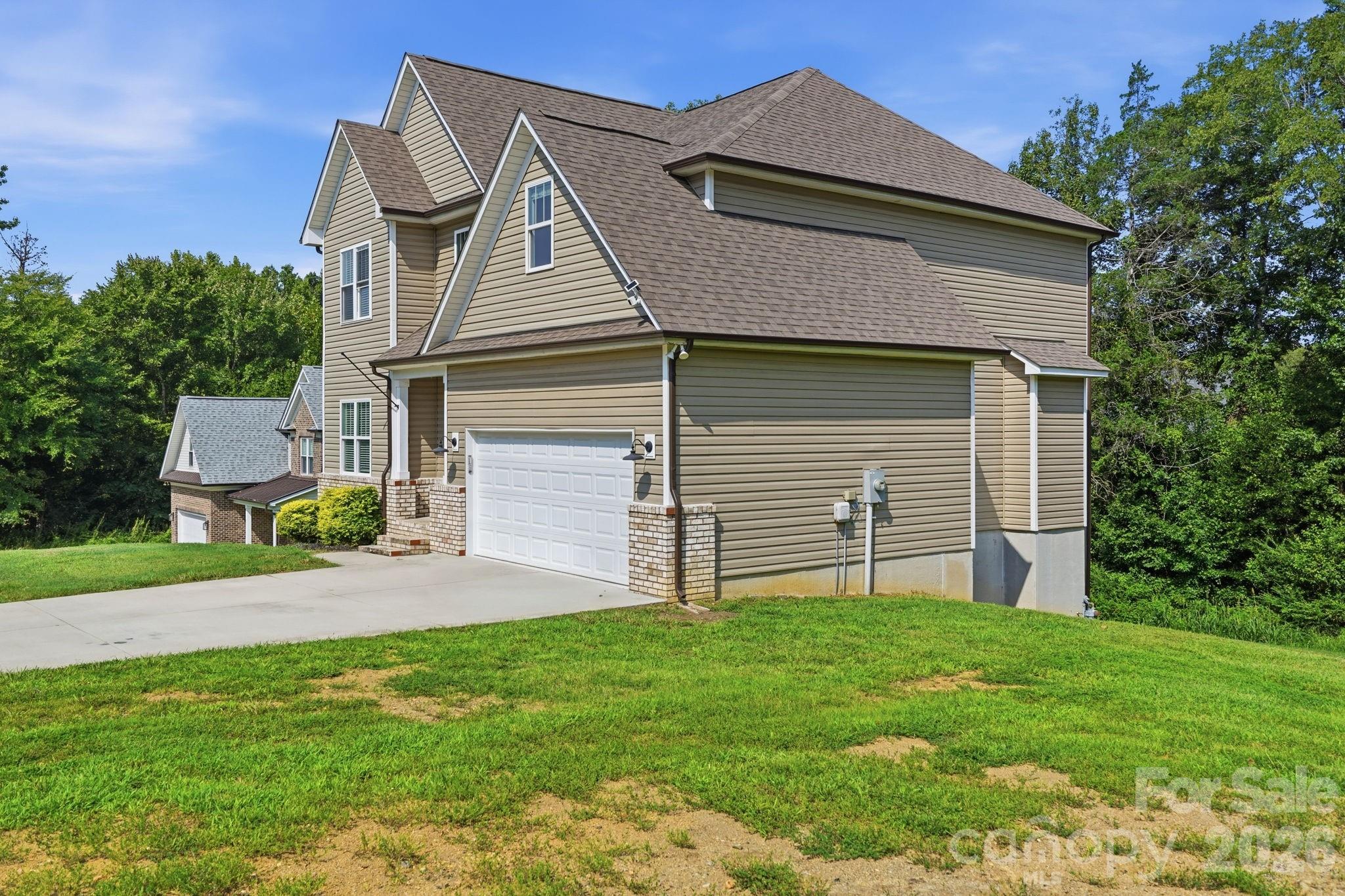 235 Brook Avenue SE — Concord