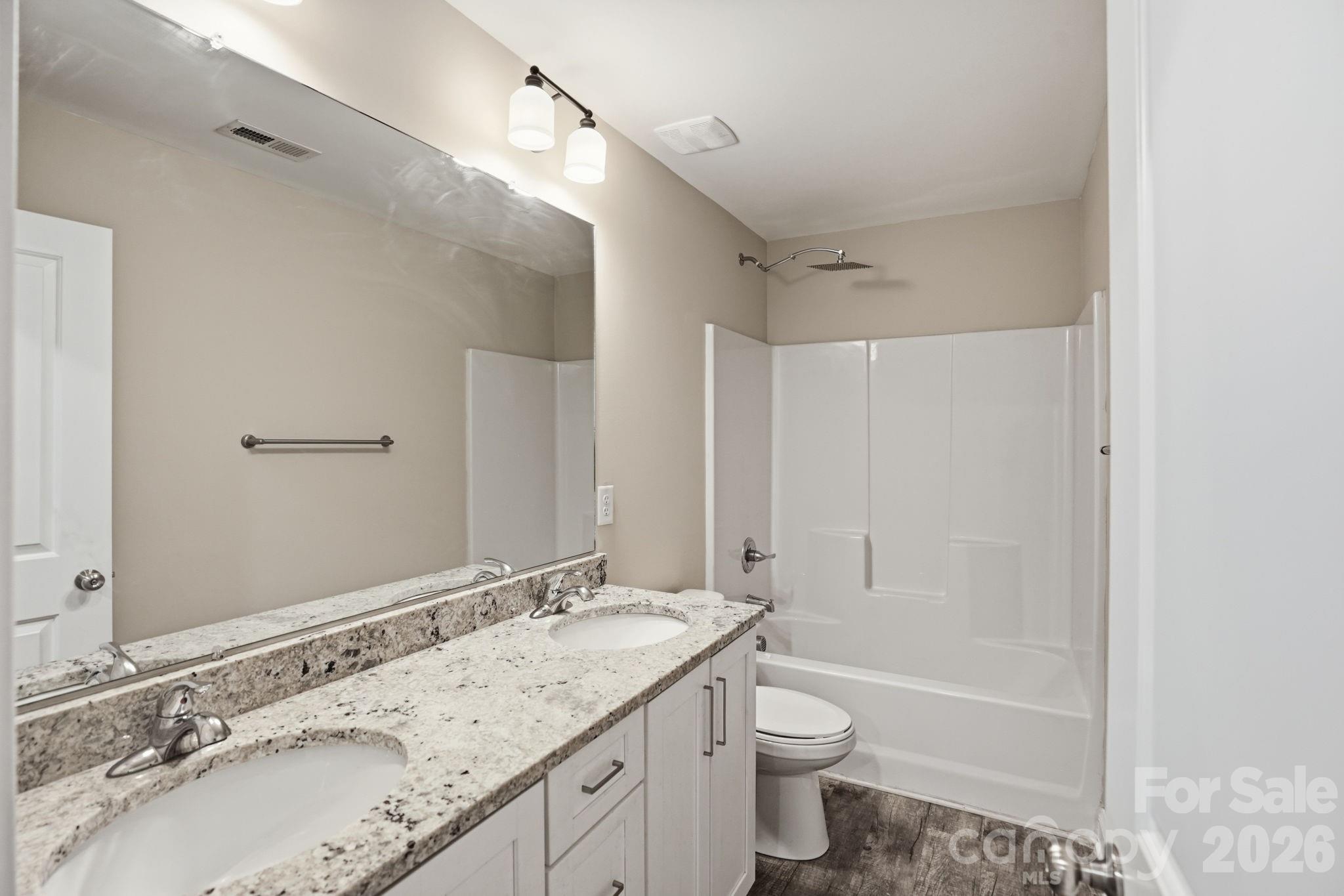 235 Brook Avenue SE — Concord