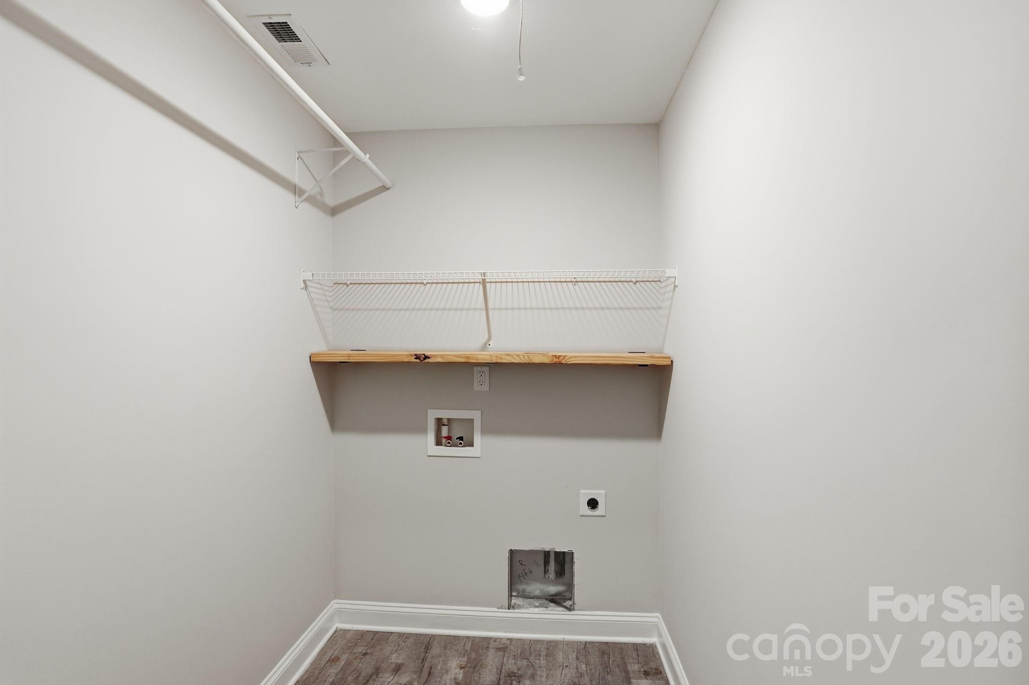 235 Brook Avenue SE — Concord