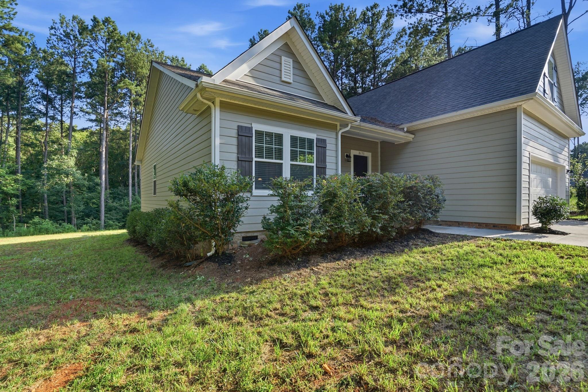 8175 Long Island Road — Catawba