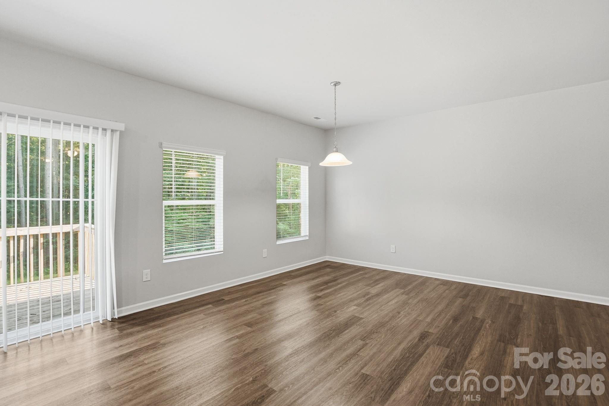 8175 Long Island Road — Catawba