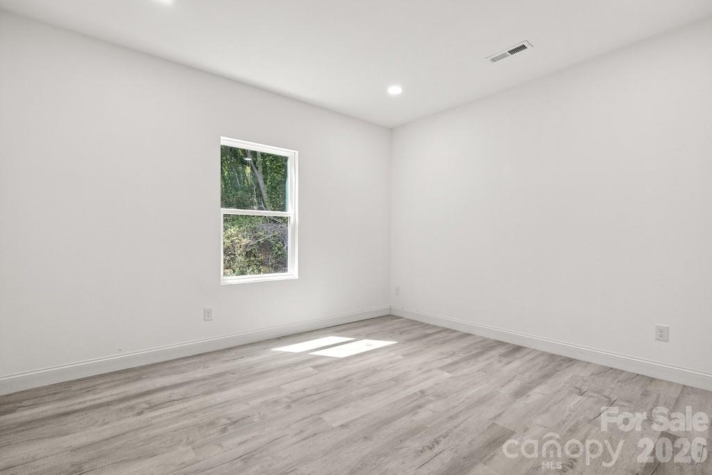 505 E Dunlap Street — Lancaster