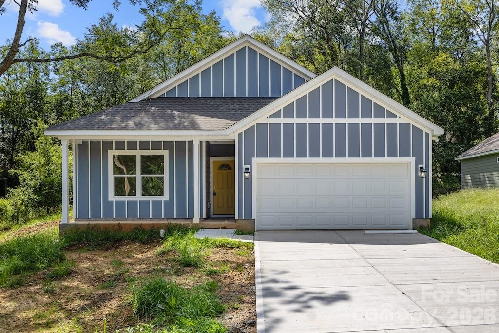 505 E Dunlap Street — Lancaster