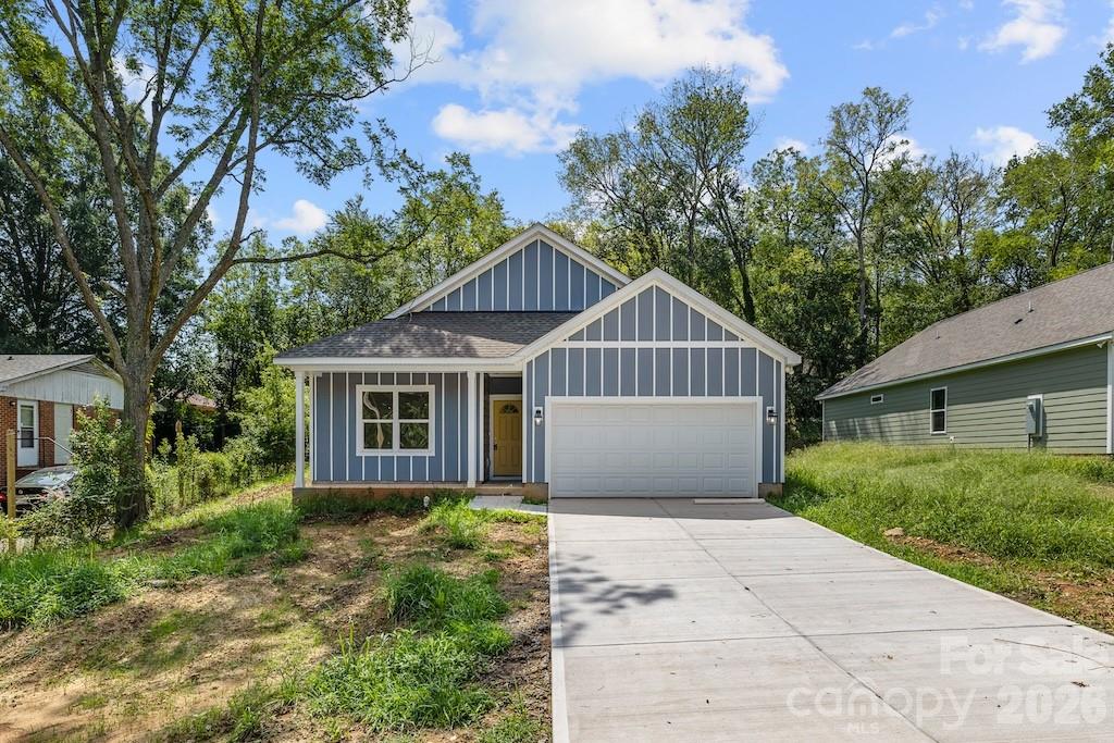 505 E Dunlap Street — Lancaster