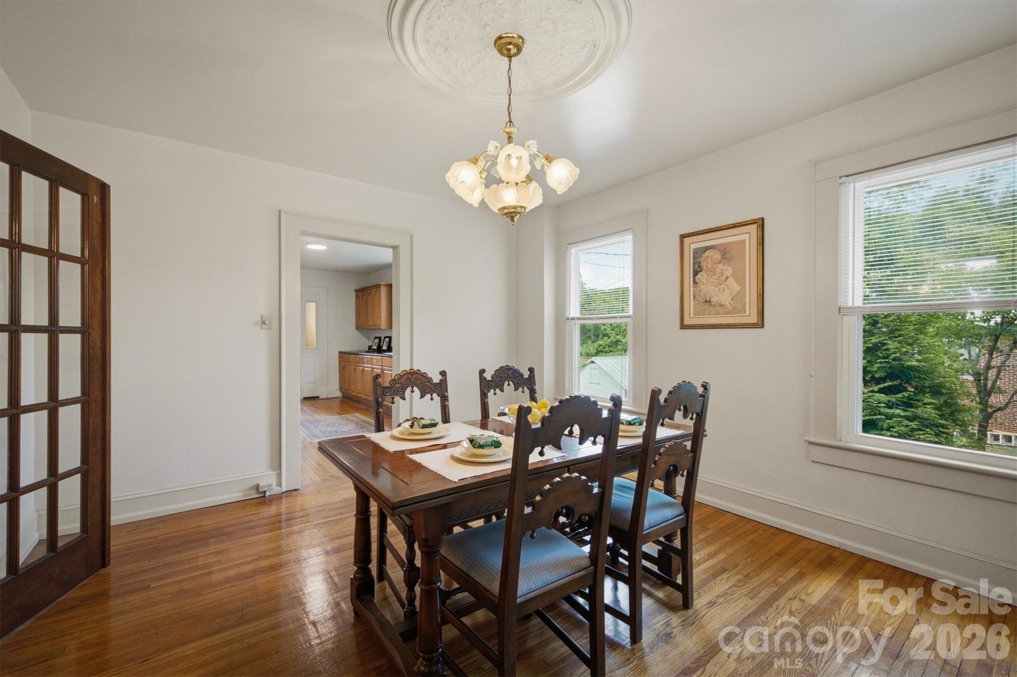 1205 E Union Street — Morganton
