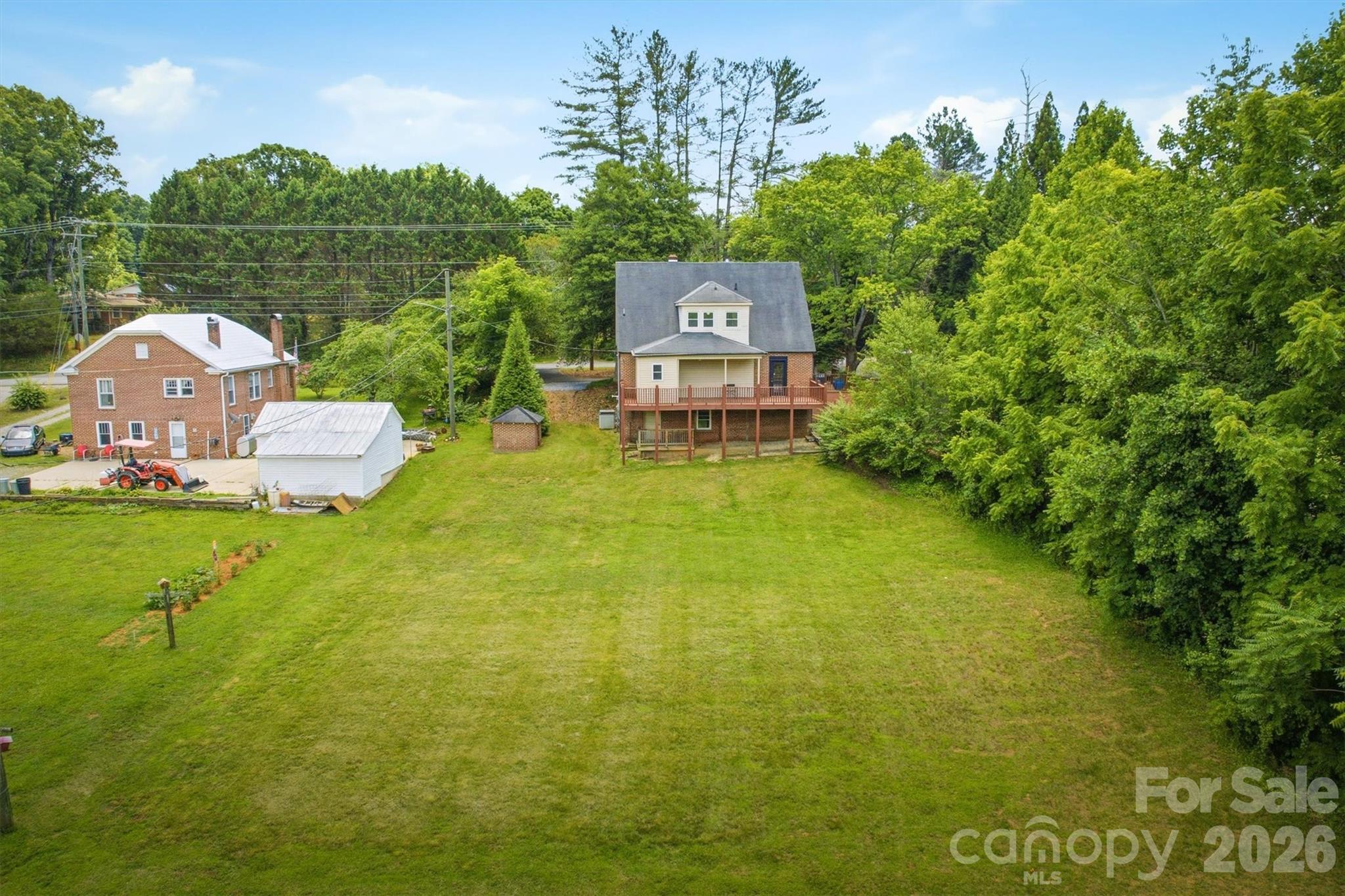 1205 E Union Street — Morganton