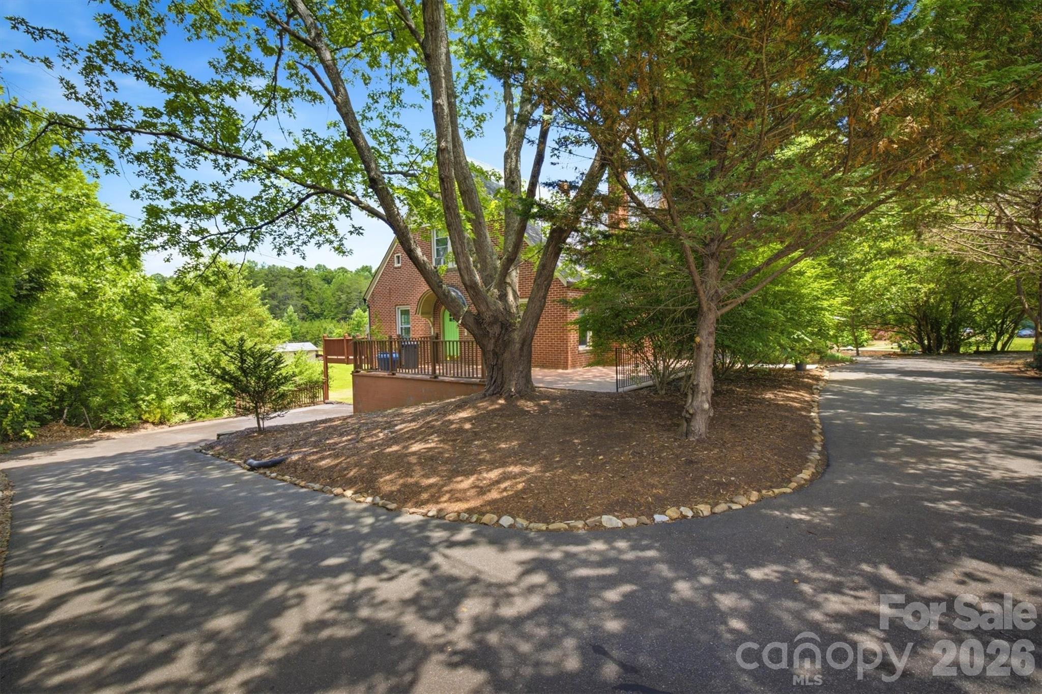 1205 E Union Street — Morganton