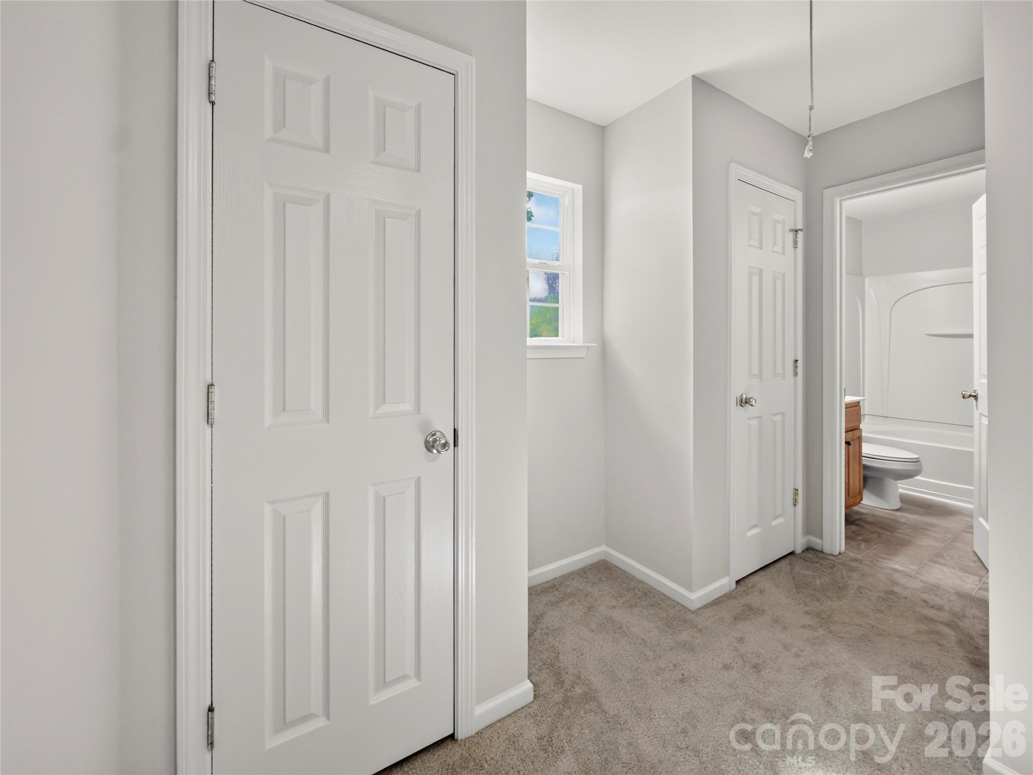 2216 Emmons Lane — Charlotte