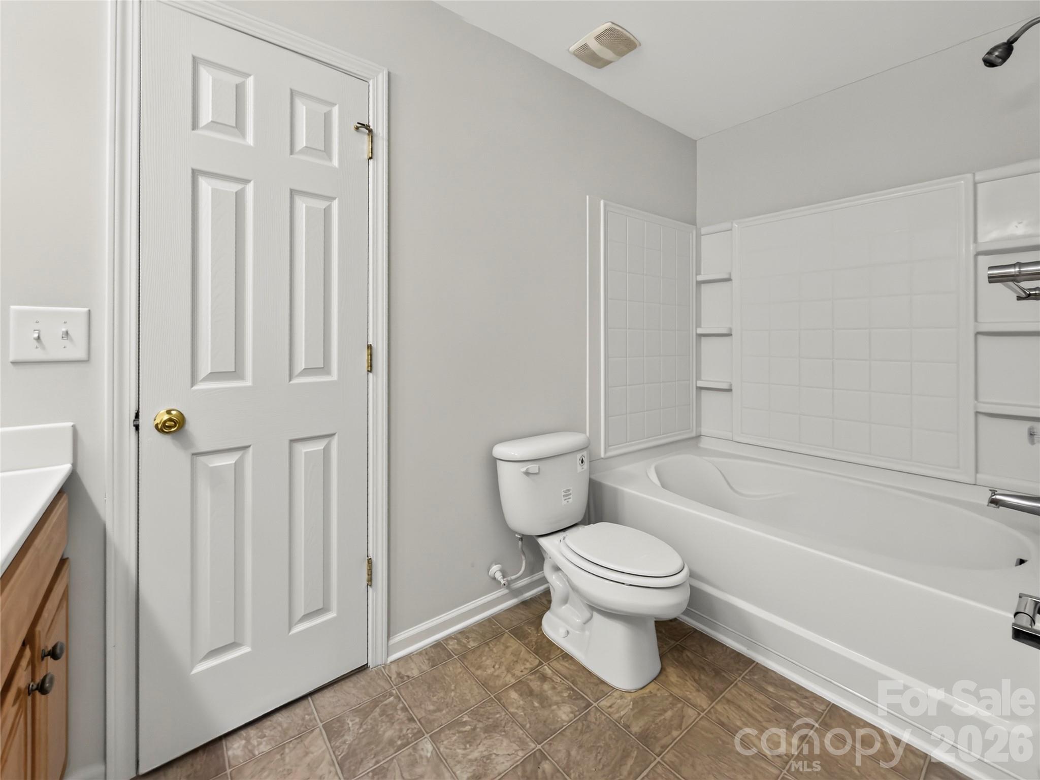 2216 Emmons Lane — Charlotte