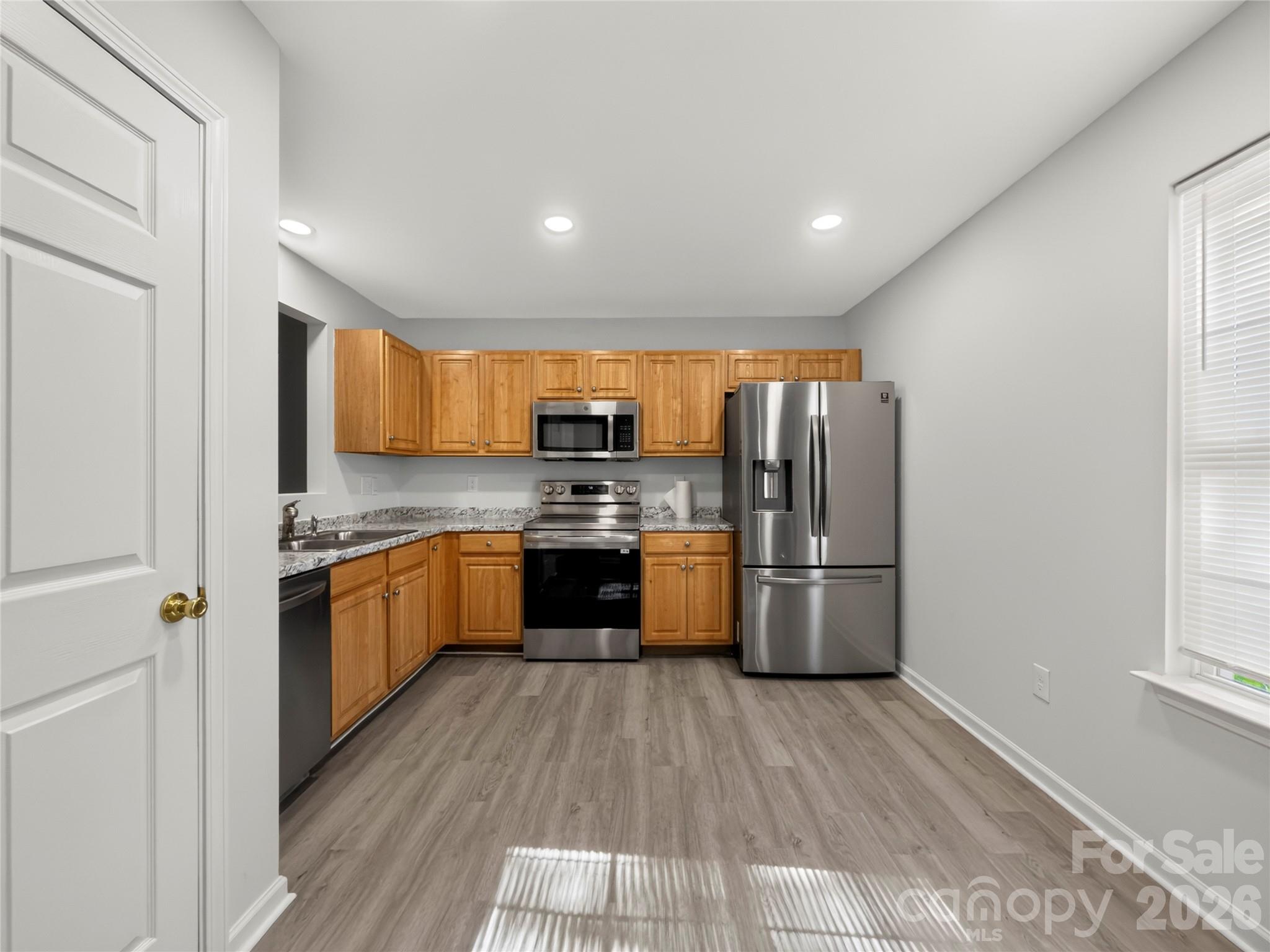2216 Emmons Lane — Charlotte