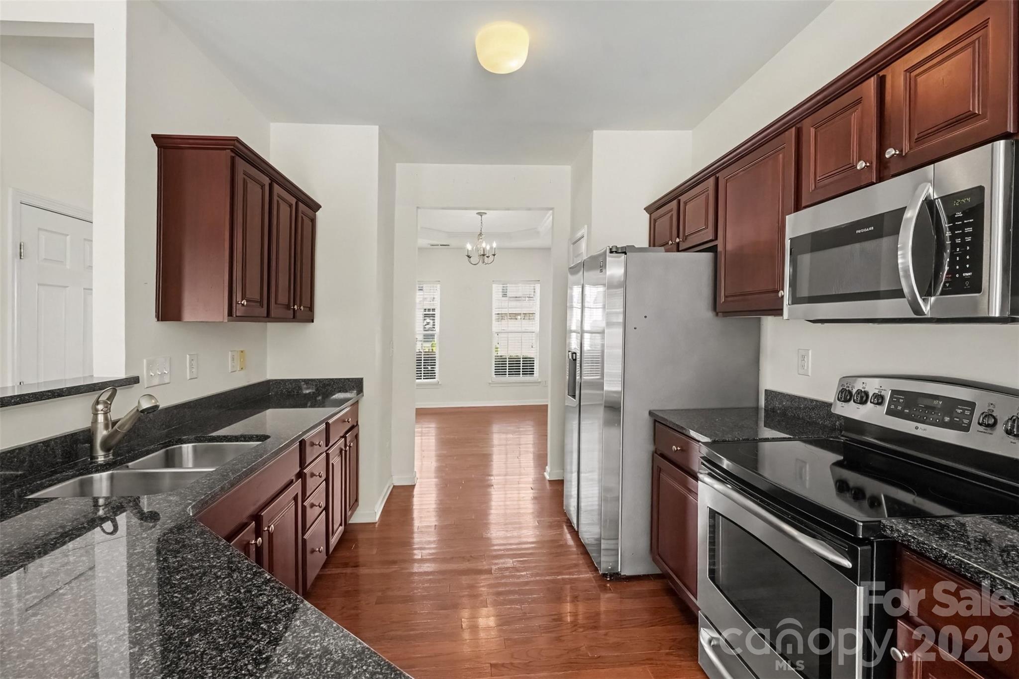 12111 Windy Rock Way — Charlotte