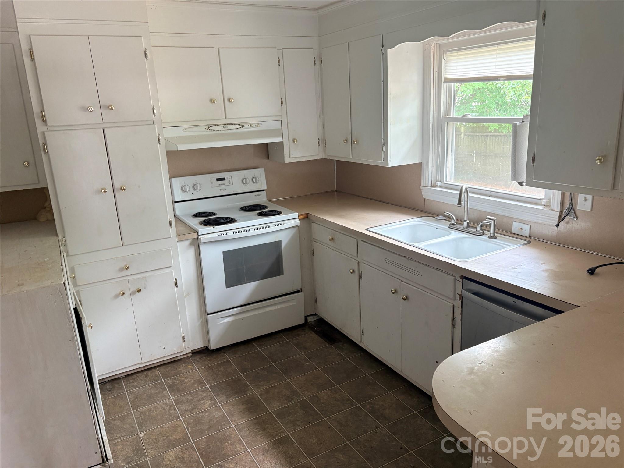 102 N Minor Street — Kershaw