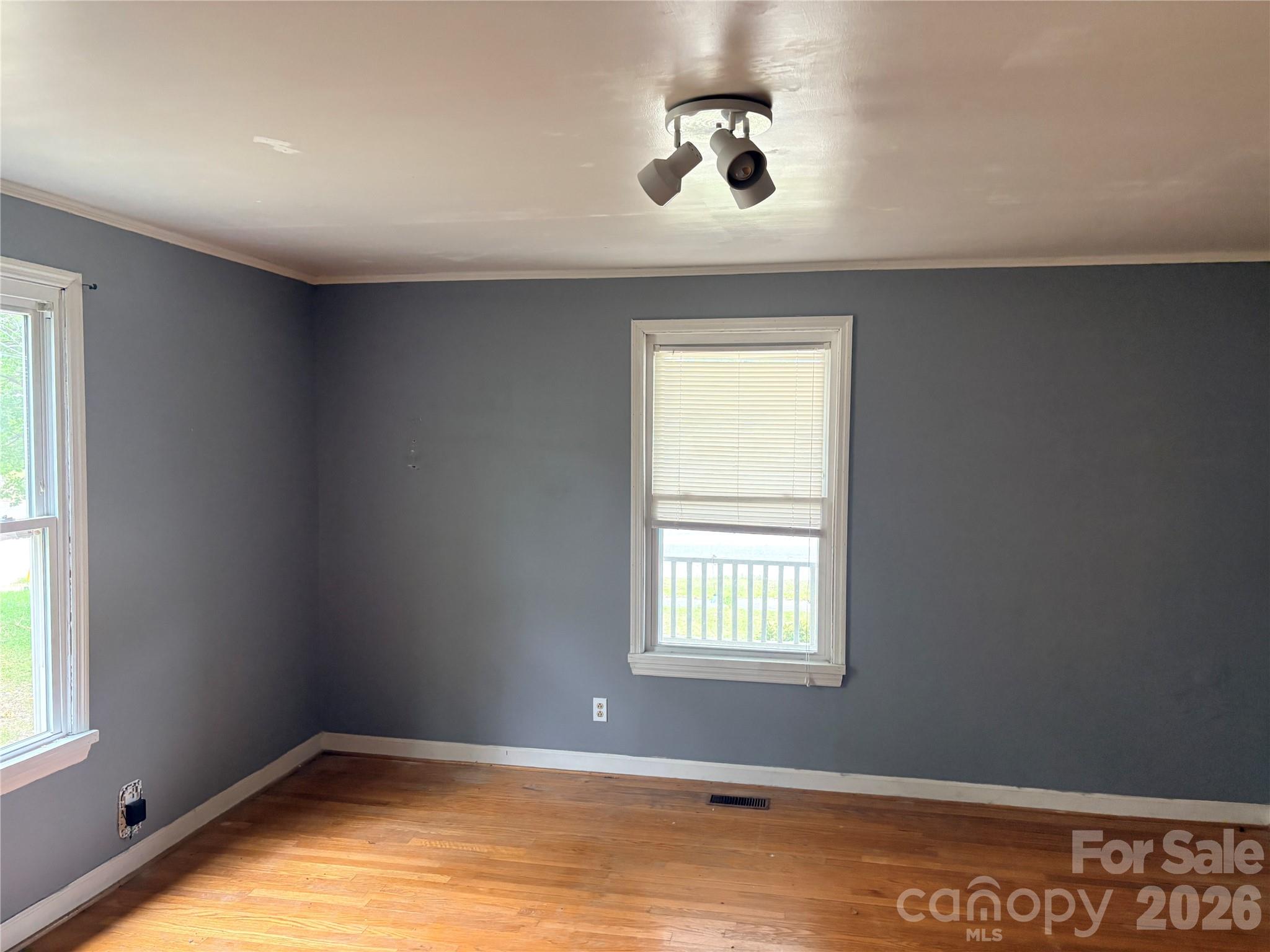 102 N Minor Street — Kershaw