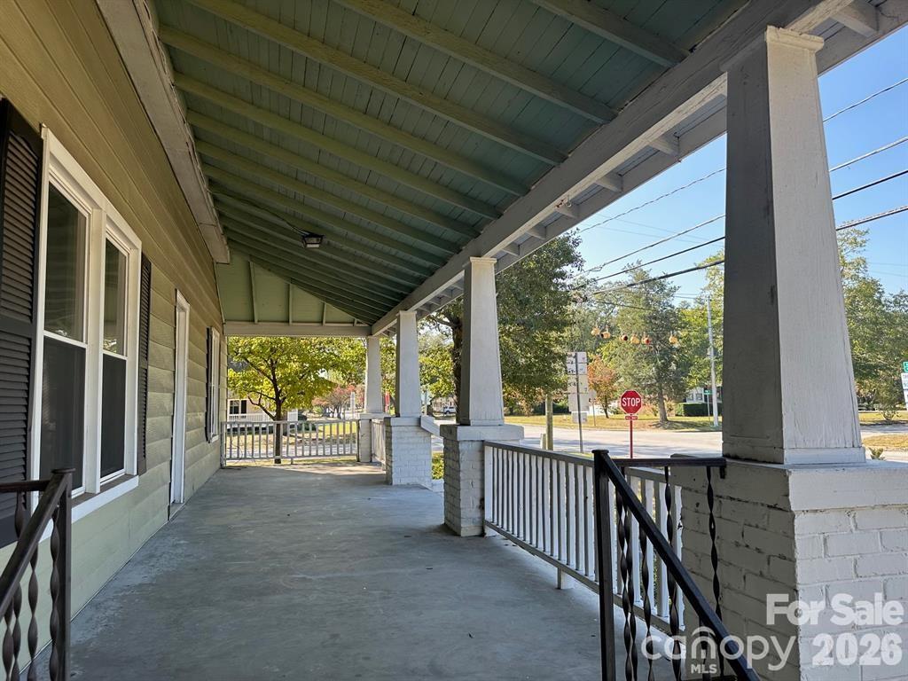 102 N Minor Street — Kershaw
