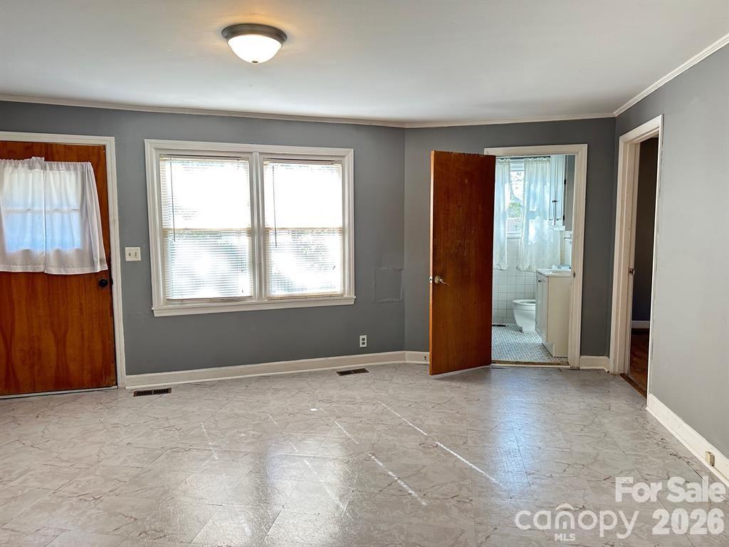 102 N Minor Street — Kershaw