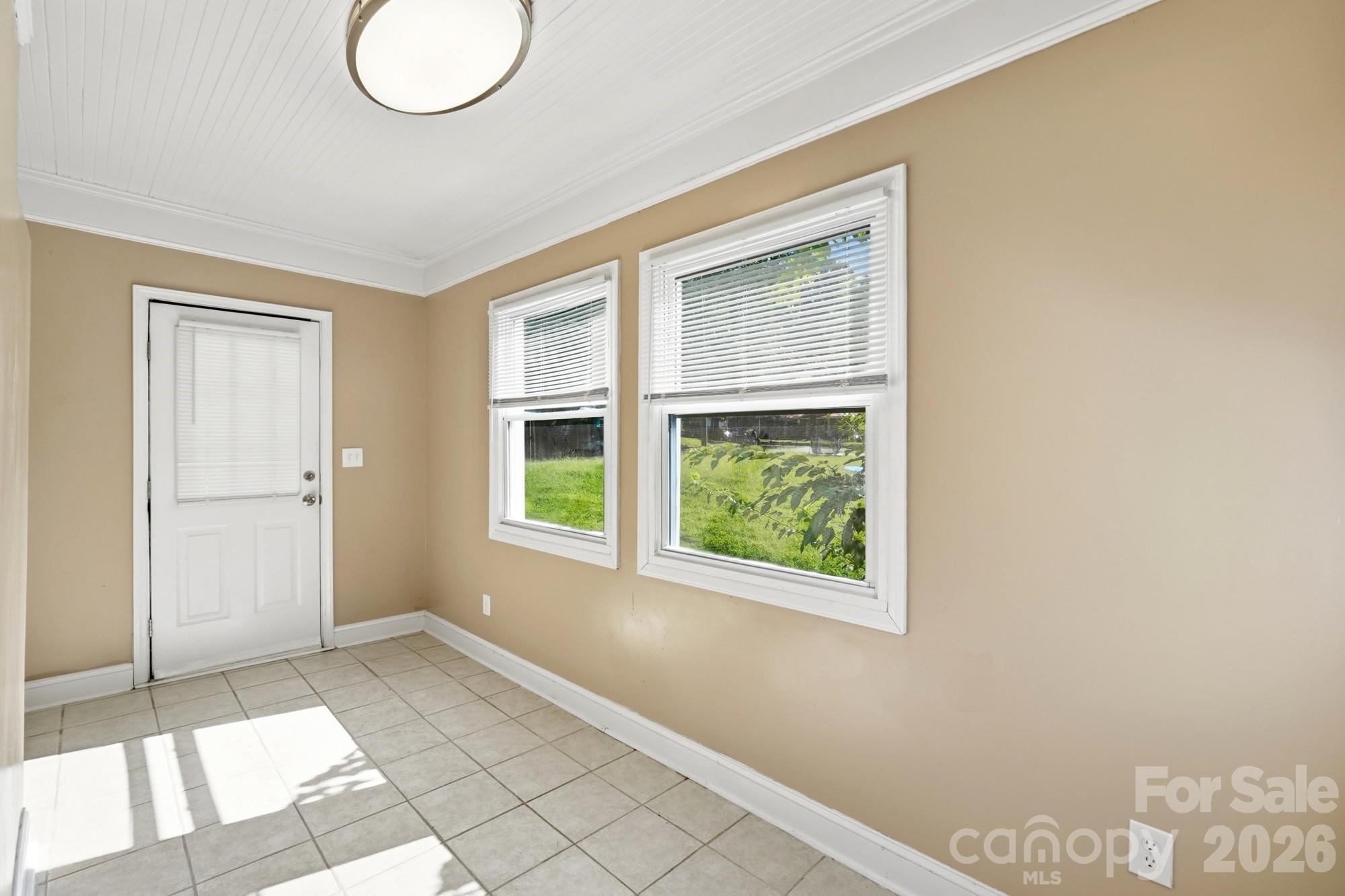 317 E 4th Avenue — Gastonia