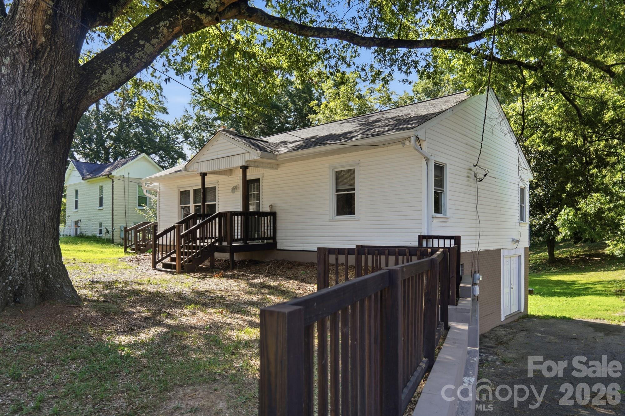317 E 4th Avenue — Gastonia