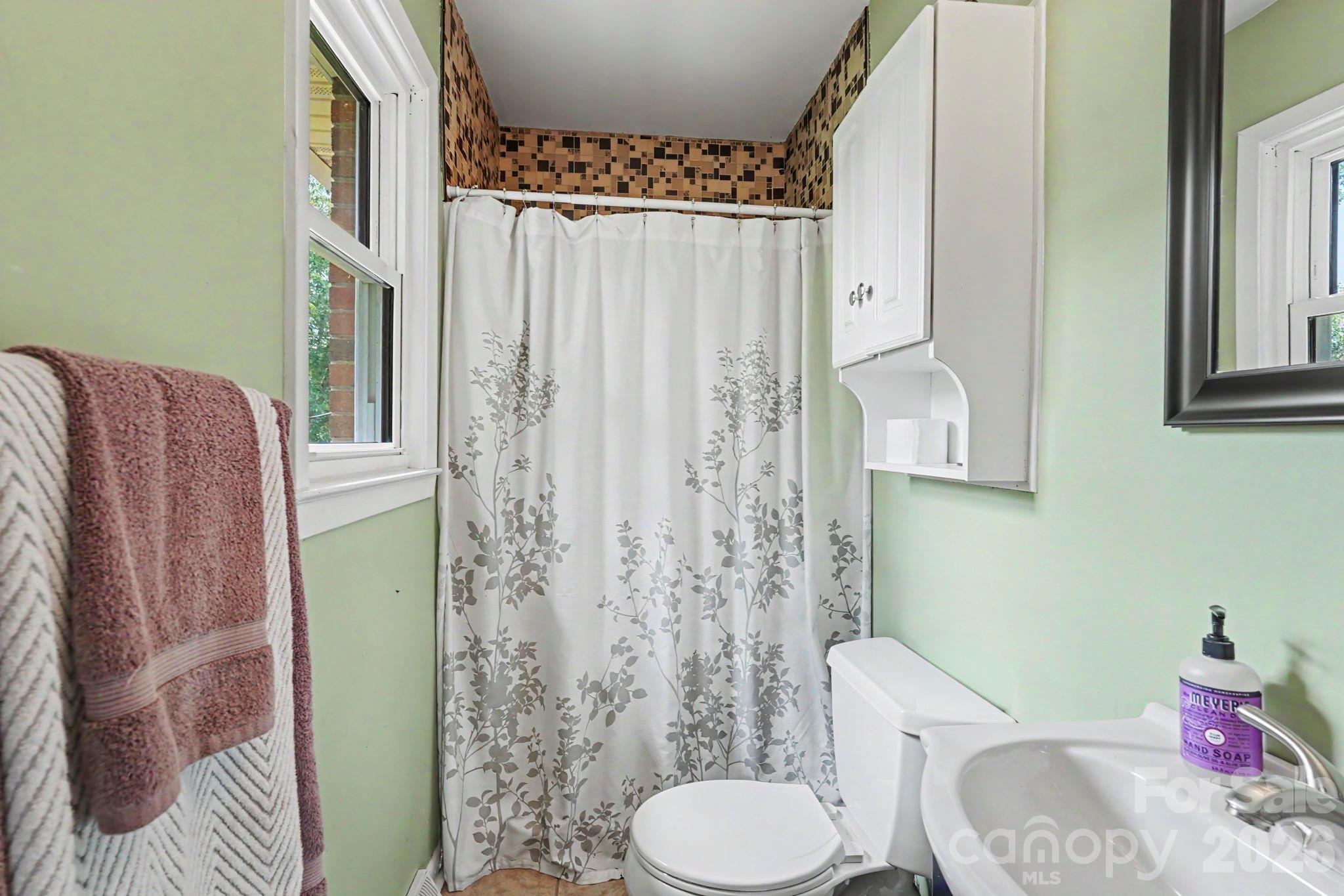 7220 Pharr Mill Road — Harrisburg