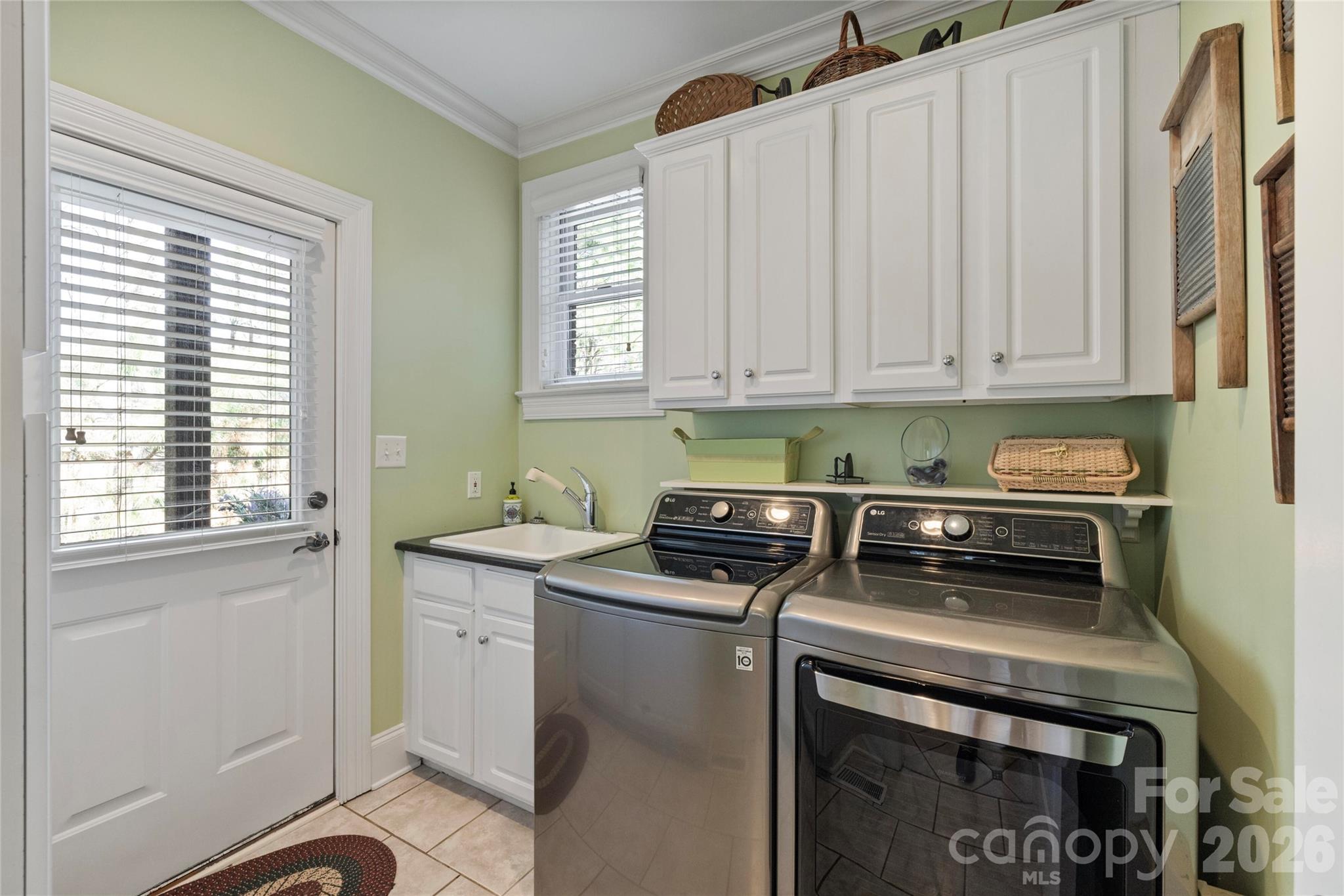 2379 Metcalf Drive — Sherrills Ford