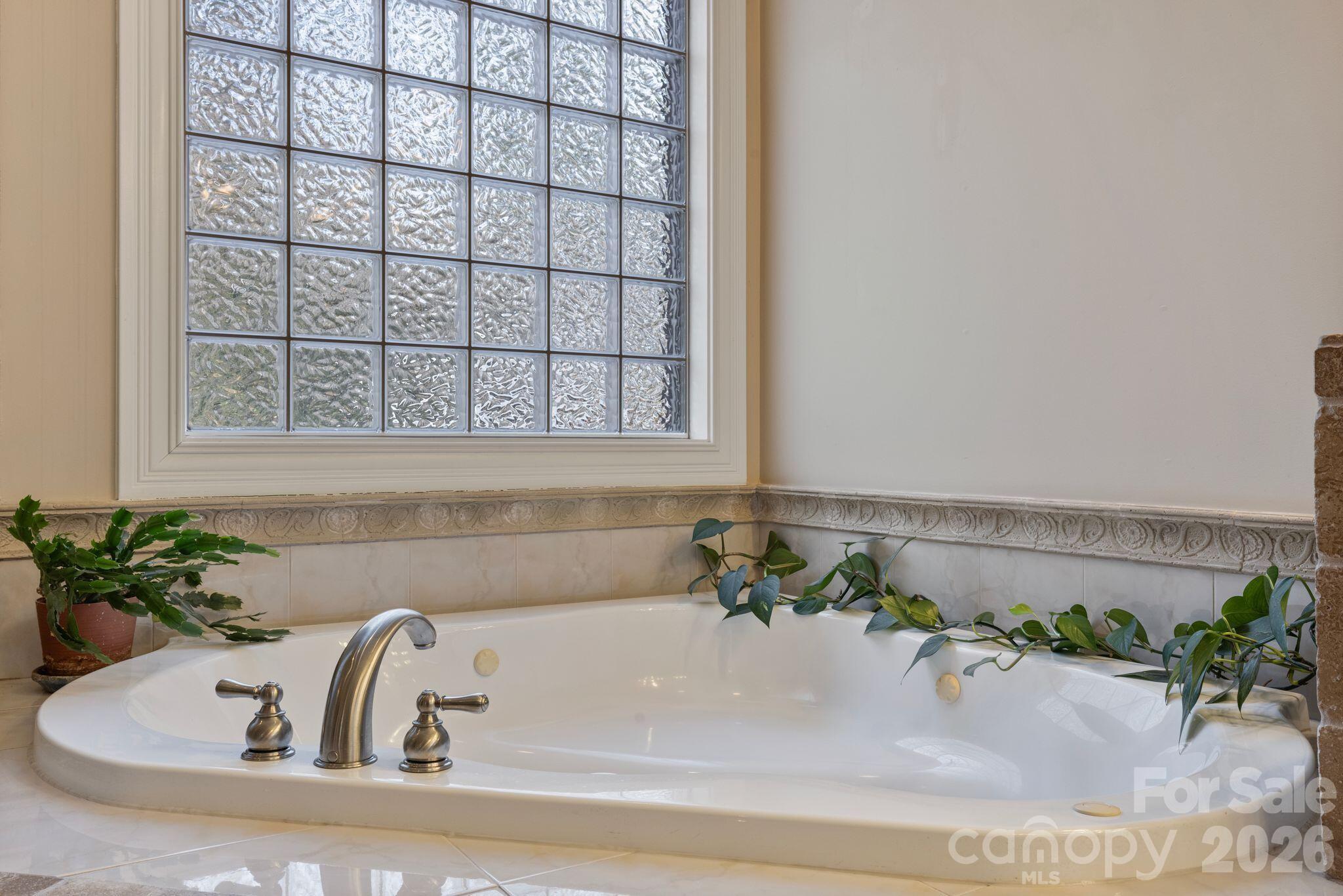 2379 Metcalf Drive — Sherrills Ford