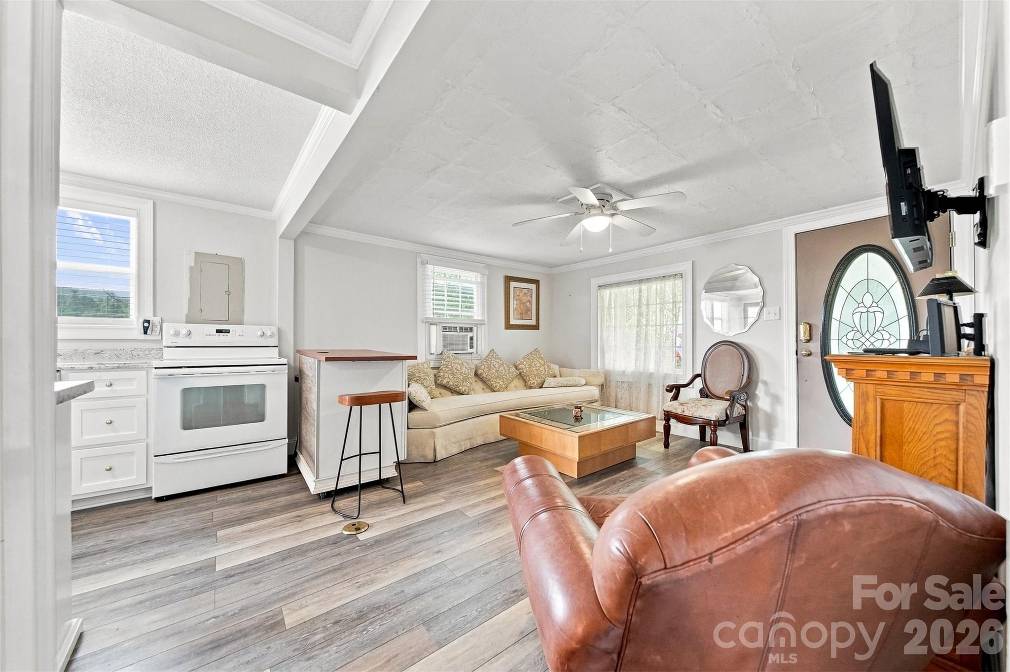 2588 Old Shelby Road — Hickory
