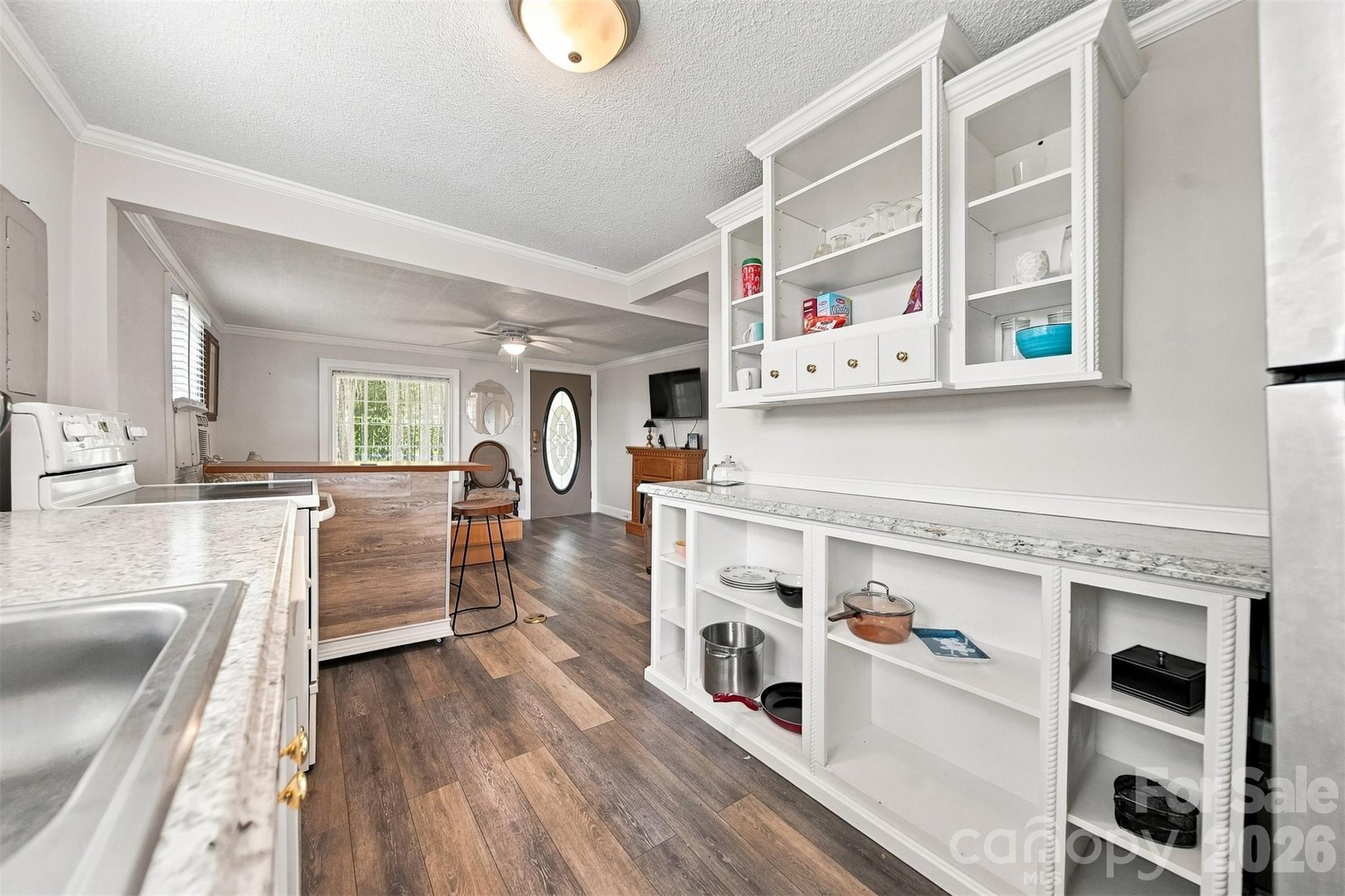 2588 Old Shelby Road — Hickory