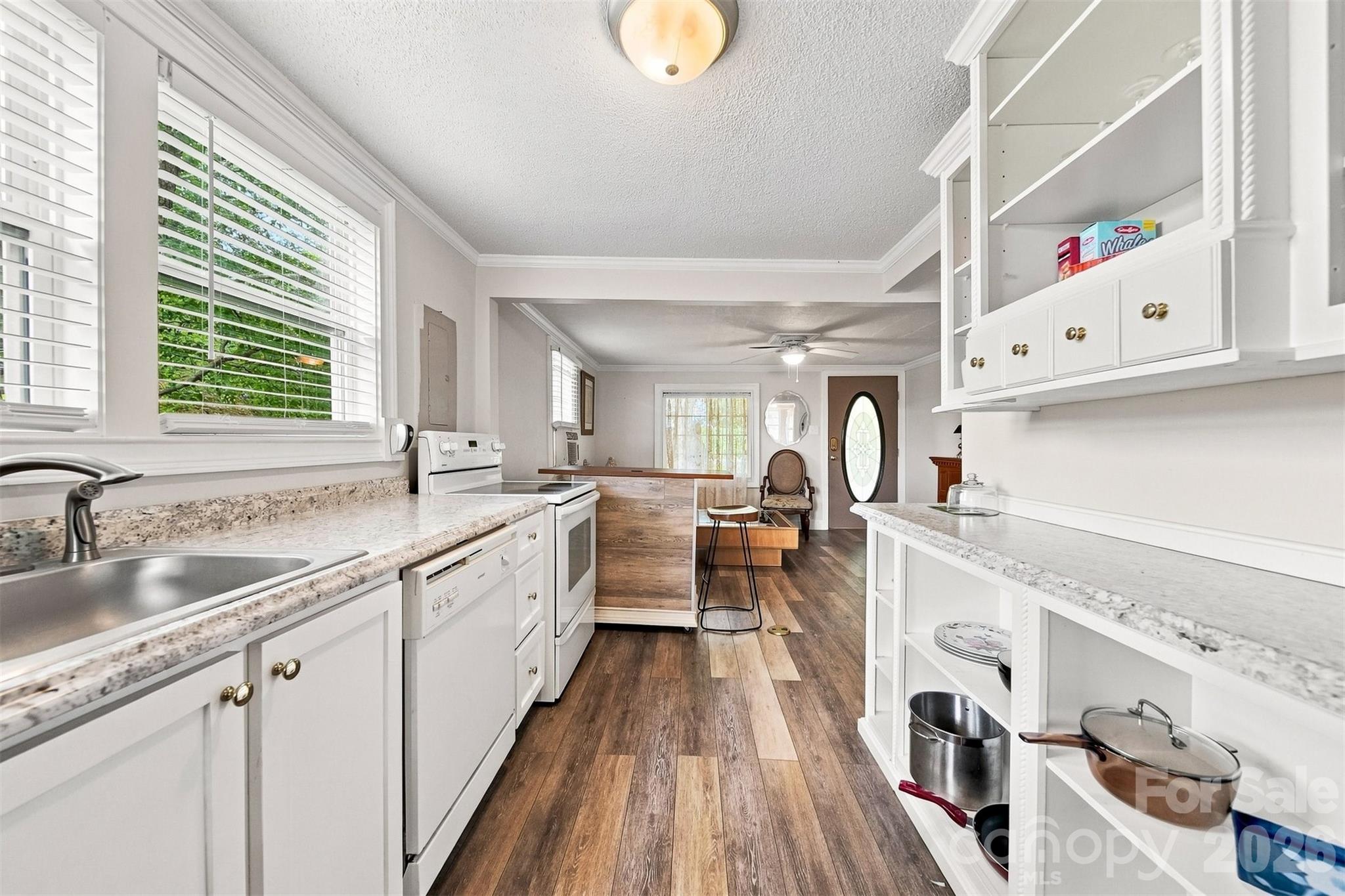 2588 Old Shelby Road — Hickory