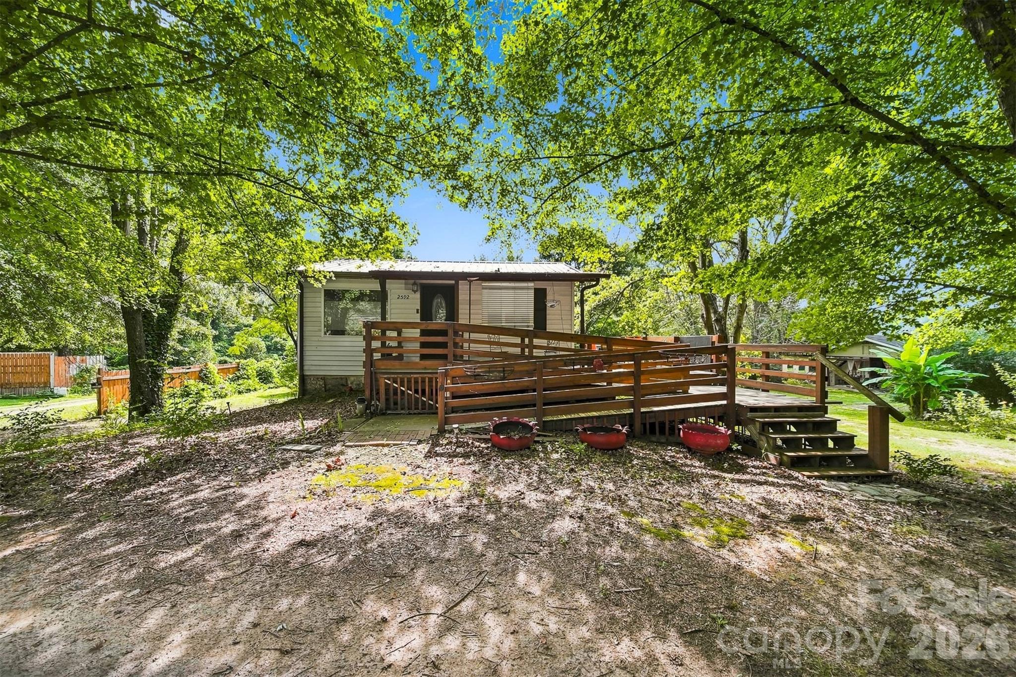 2588 Old Shelby Road — Hickory
