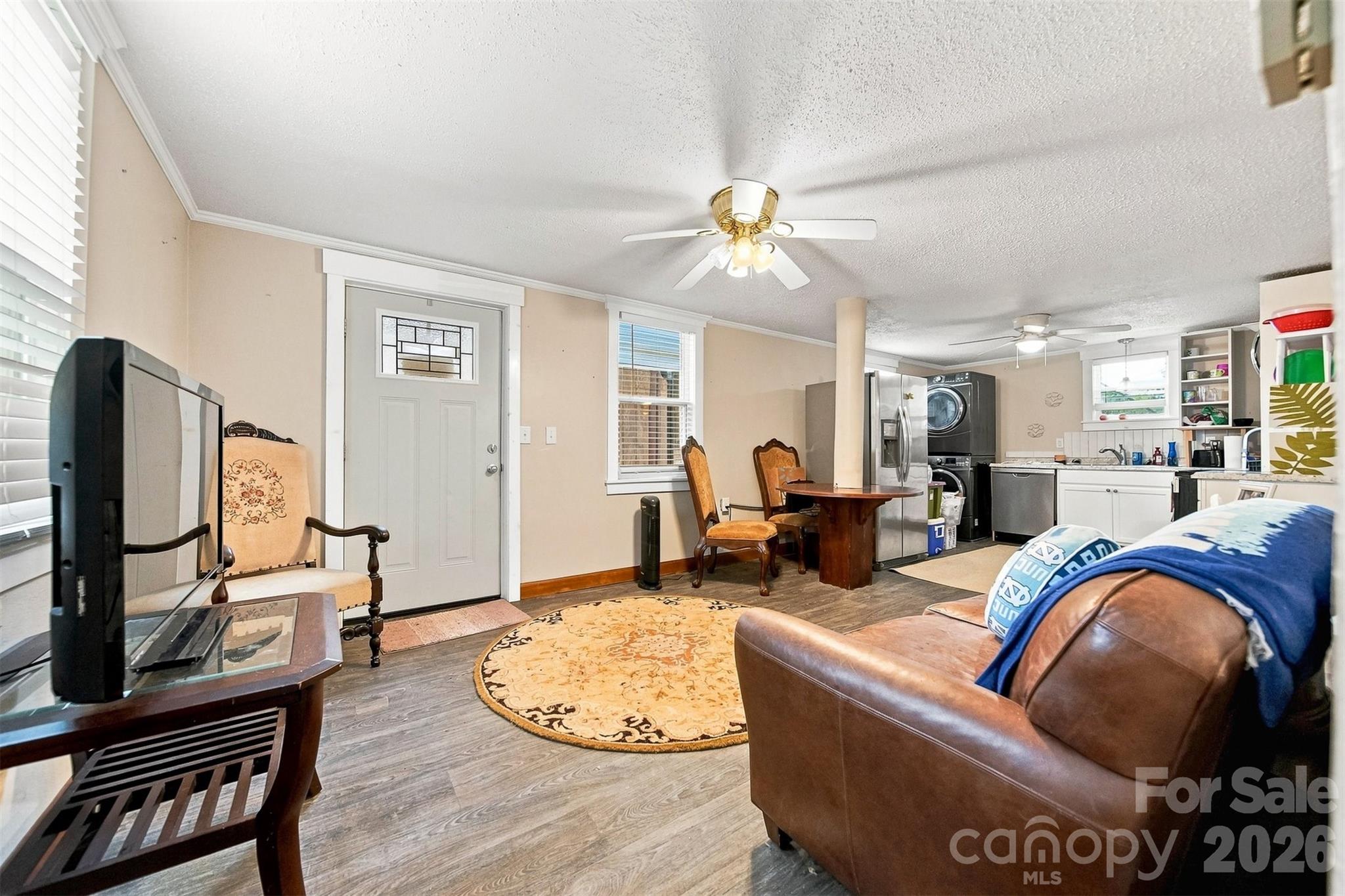 2588 Old Shelby Road — Hickory