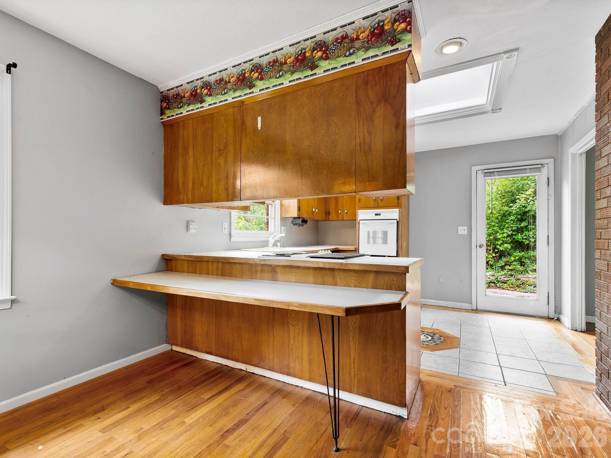 48 Faircrest Road — Asheville